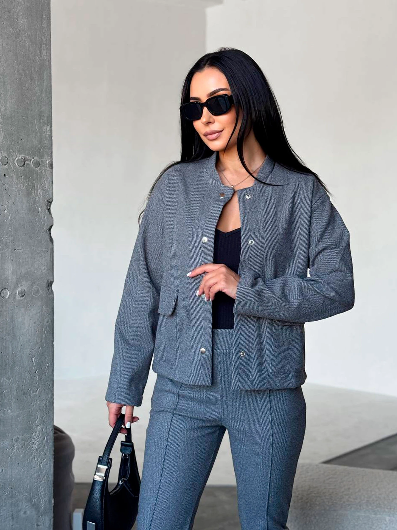 Костюмы Uaclothes модель like15023-grafitovj Костюмы Uaclothes модель like15023-grafitovj Фото
