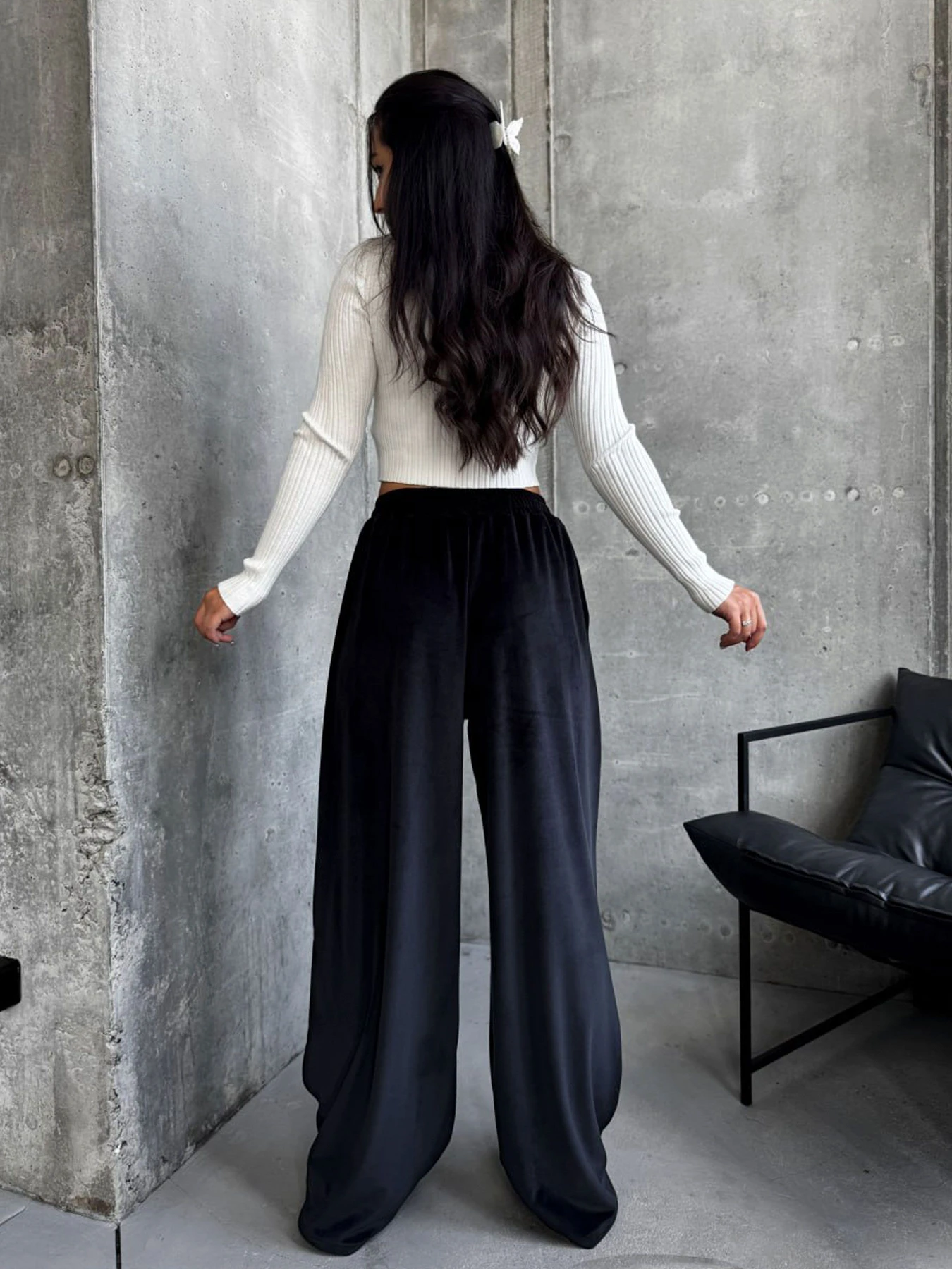 Брюки Uaclothes модель like15018-chernj Брюки Uaclothes модель like15018-chernj Фото
