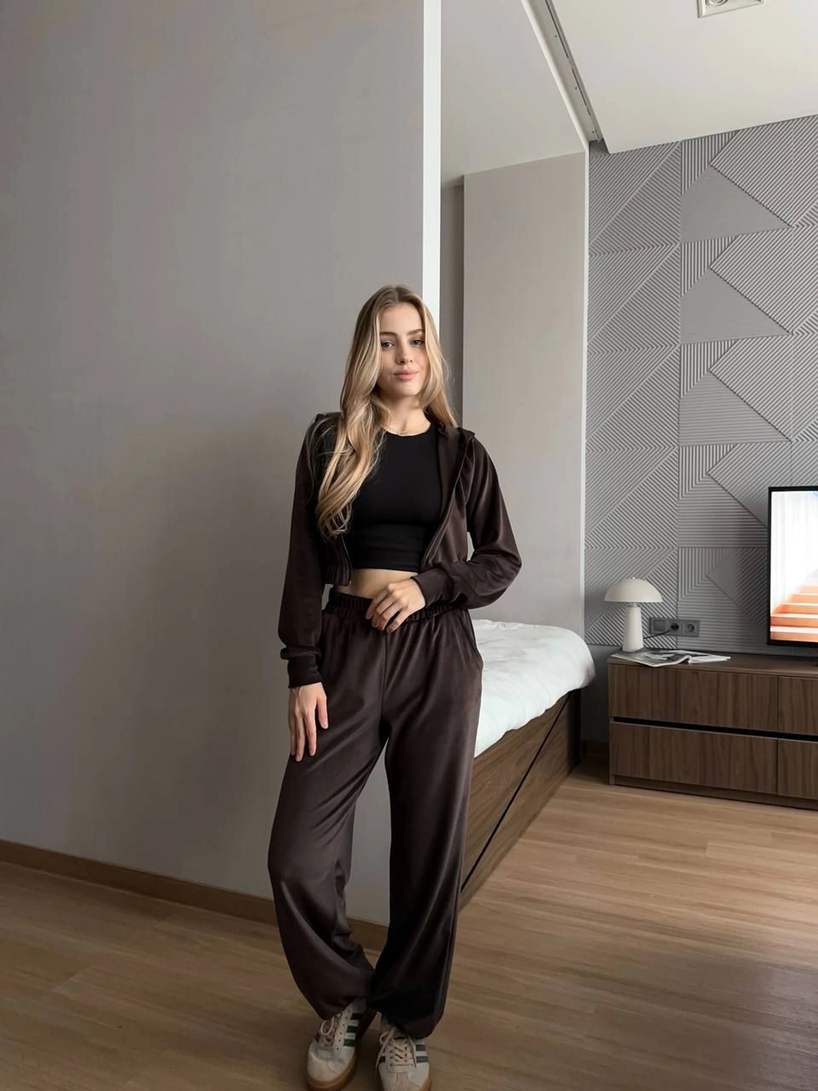 Велюровий Жіночий Повсякденний костюм Uaclothes