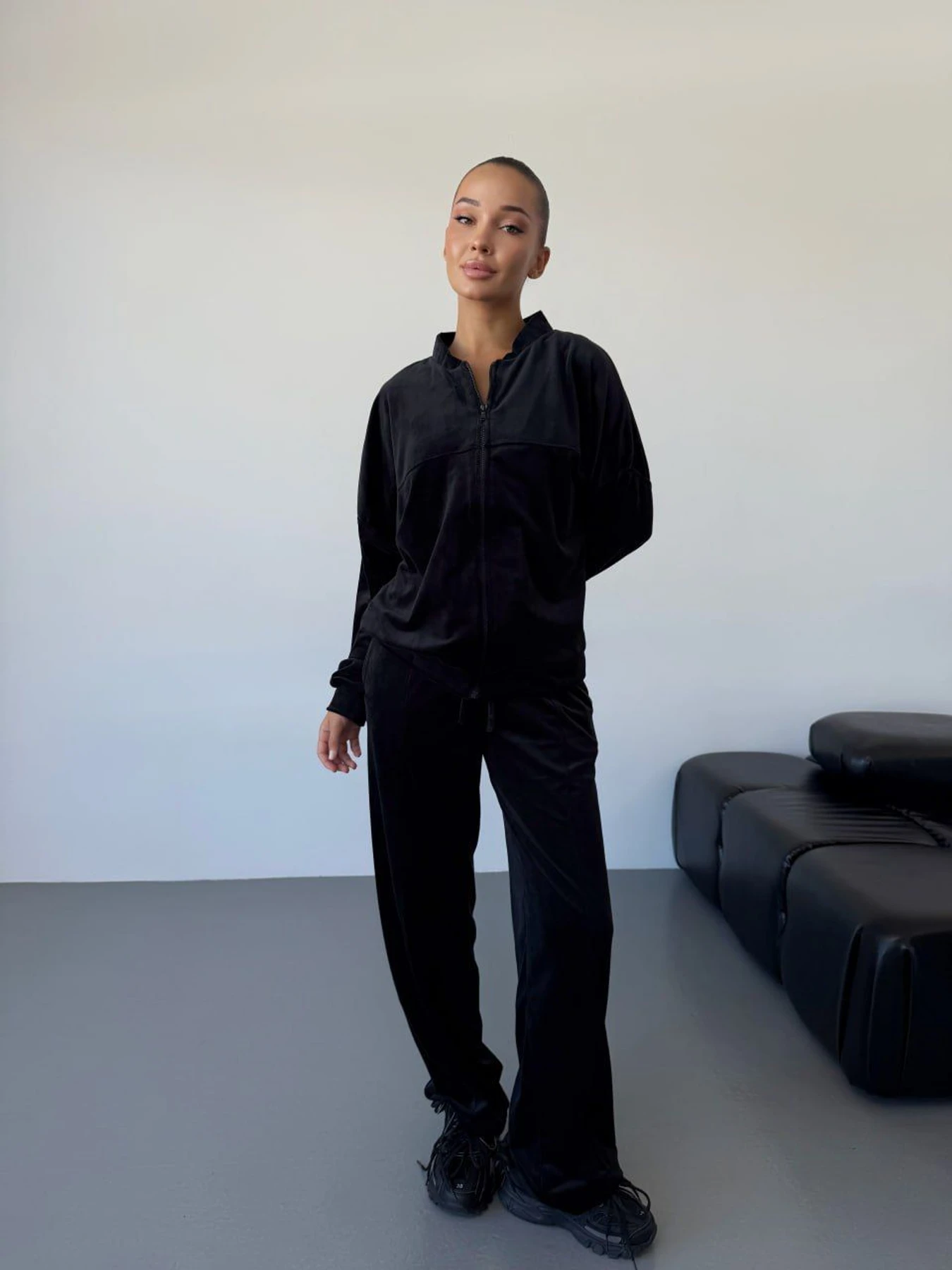 Костюми Uaclothes модель like14861-chernj Фото