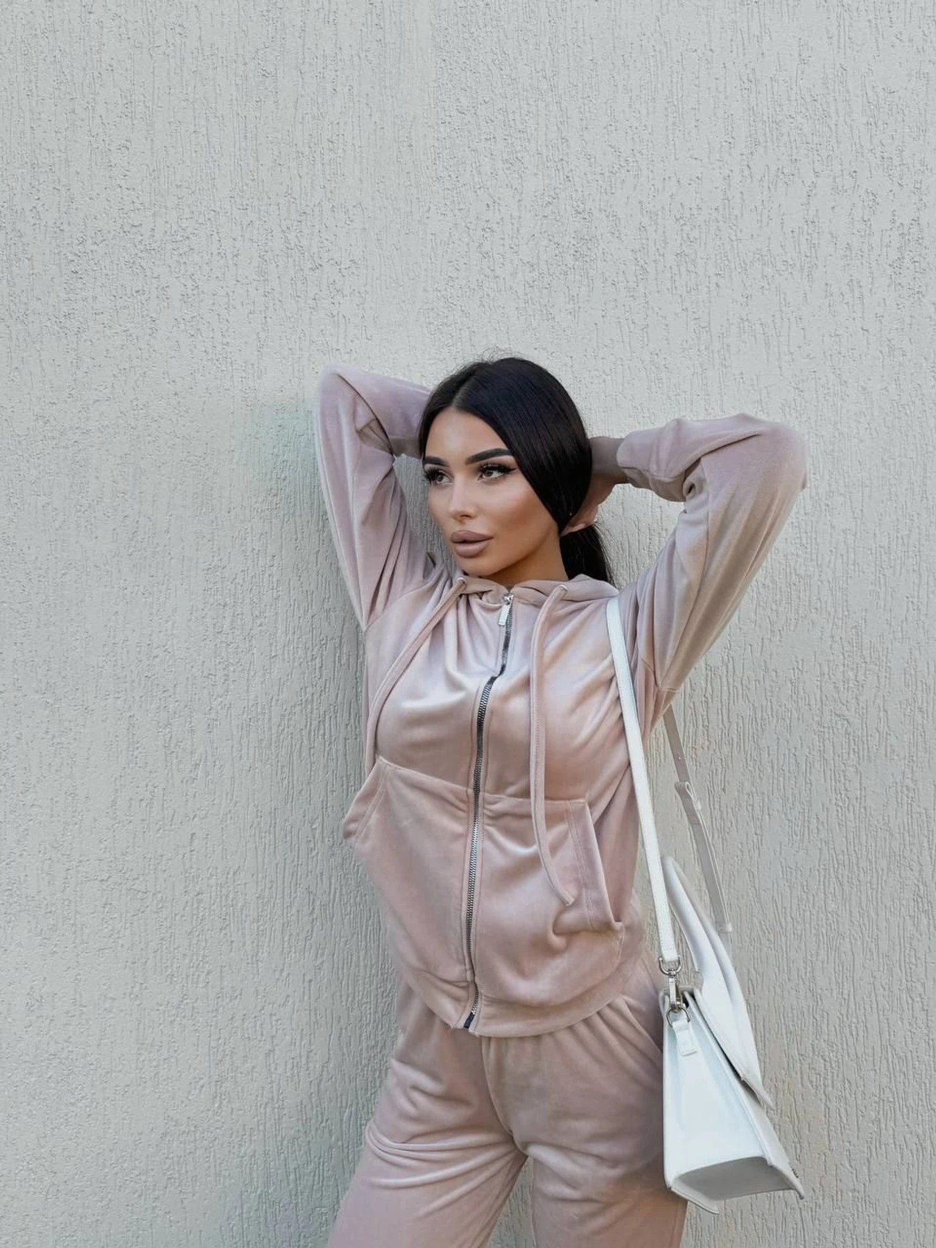 Костюми Uaclothes модель like14642-bezhevj Костюми Uaclothes модель like14642-bezhevj Фото