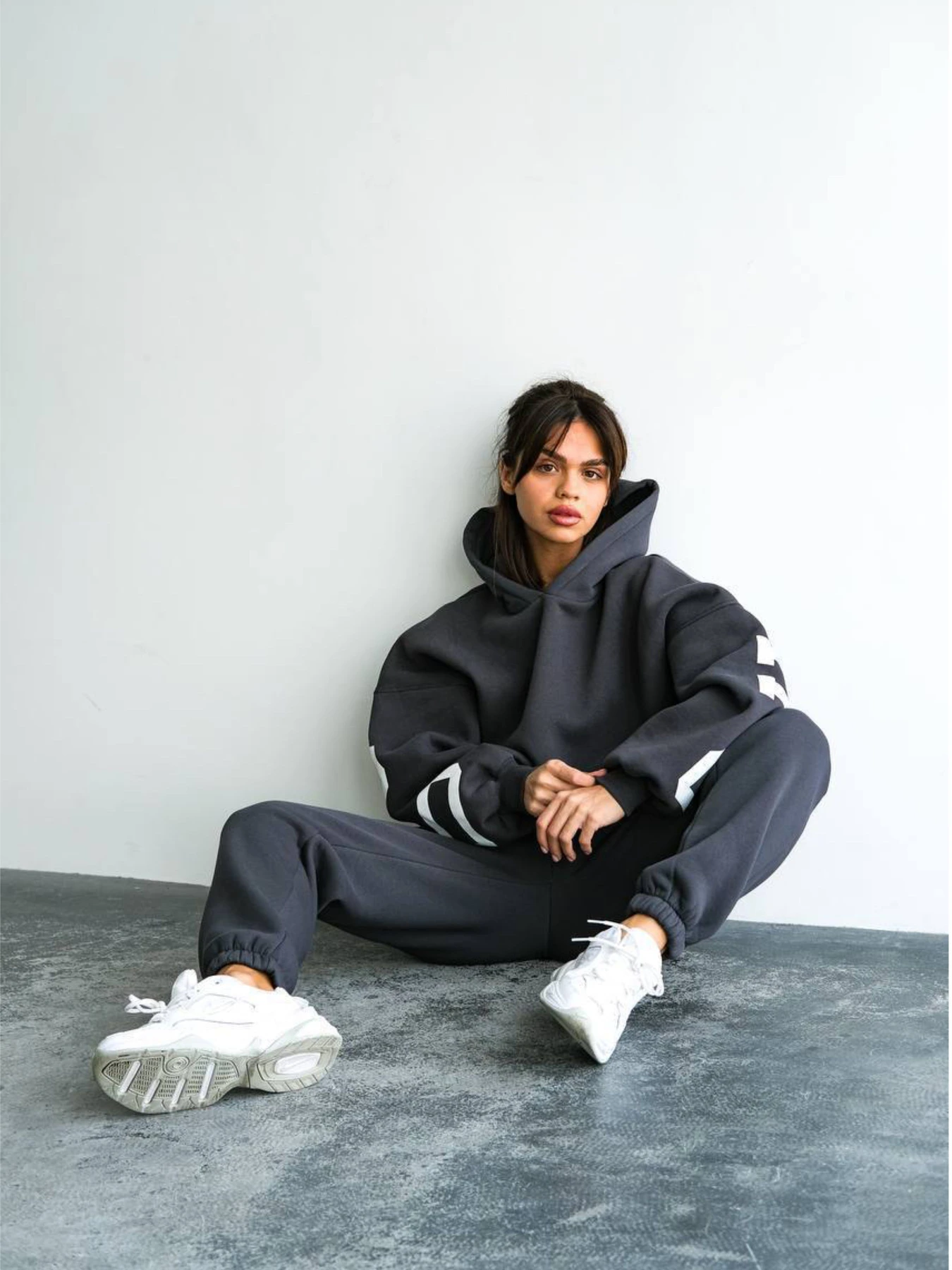 Костюмы Uaclothes модель like14619-grafitovj Костюмы Uaclothes модель like14619-grafitovj Фото