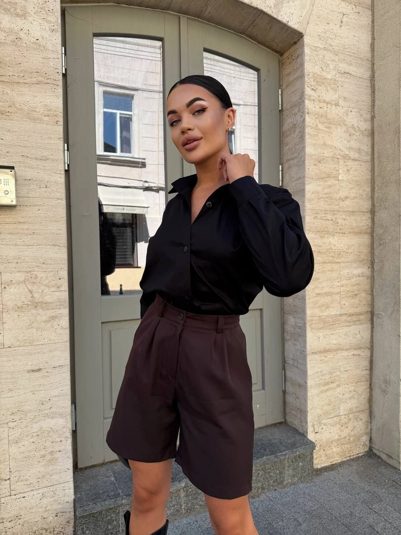 Шорты Uaclothes модель like14557-korichnevj Шорты Uaclothes модель like14557-korichnevj Фото