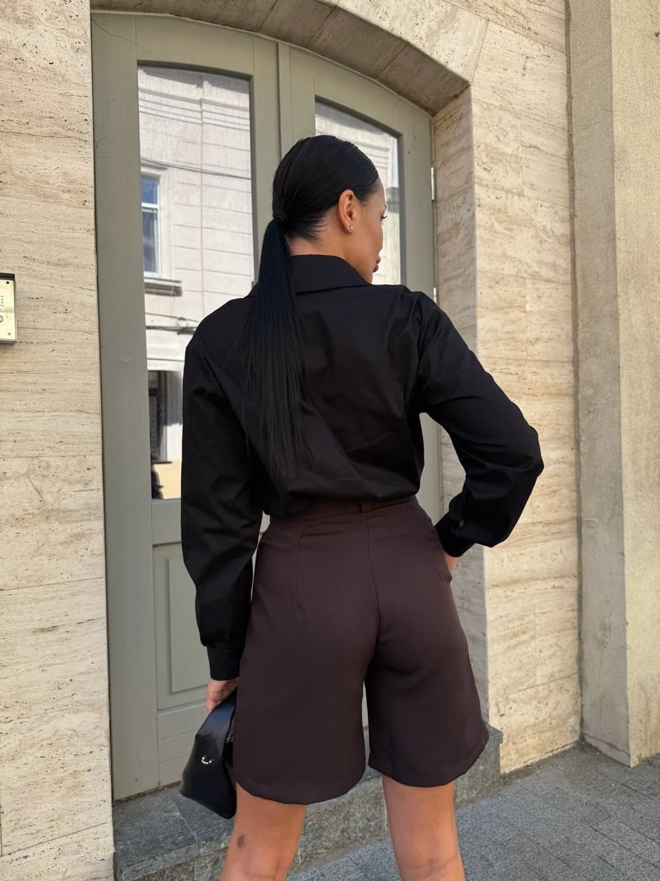 Шорты Uaclothes модель like14557-korichnevj Шорты Uaclothes модель like14557-korichnevj Фото
