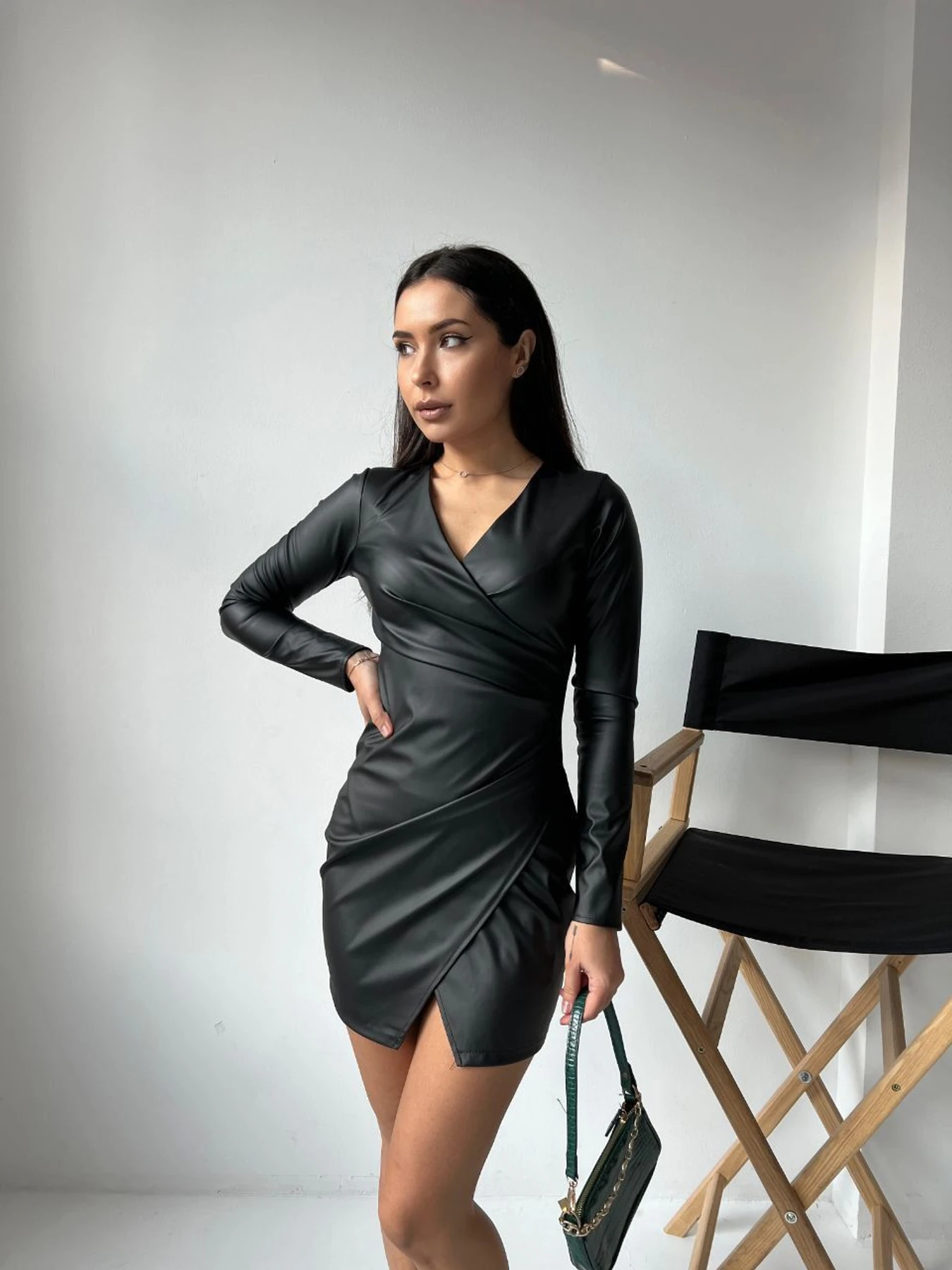 Сукні Uaclothes модель like14350-chernj Сукні Uaclothes модель like14350-chernj Фото