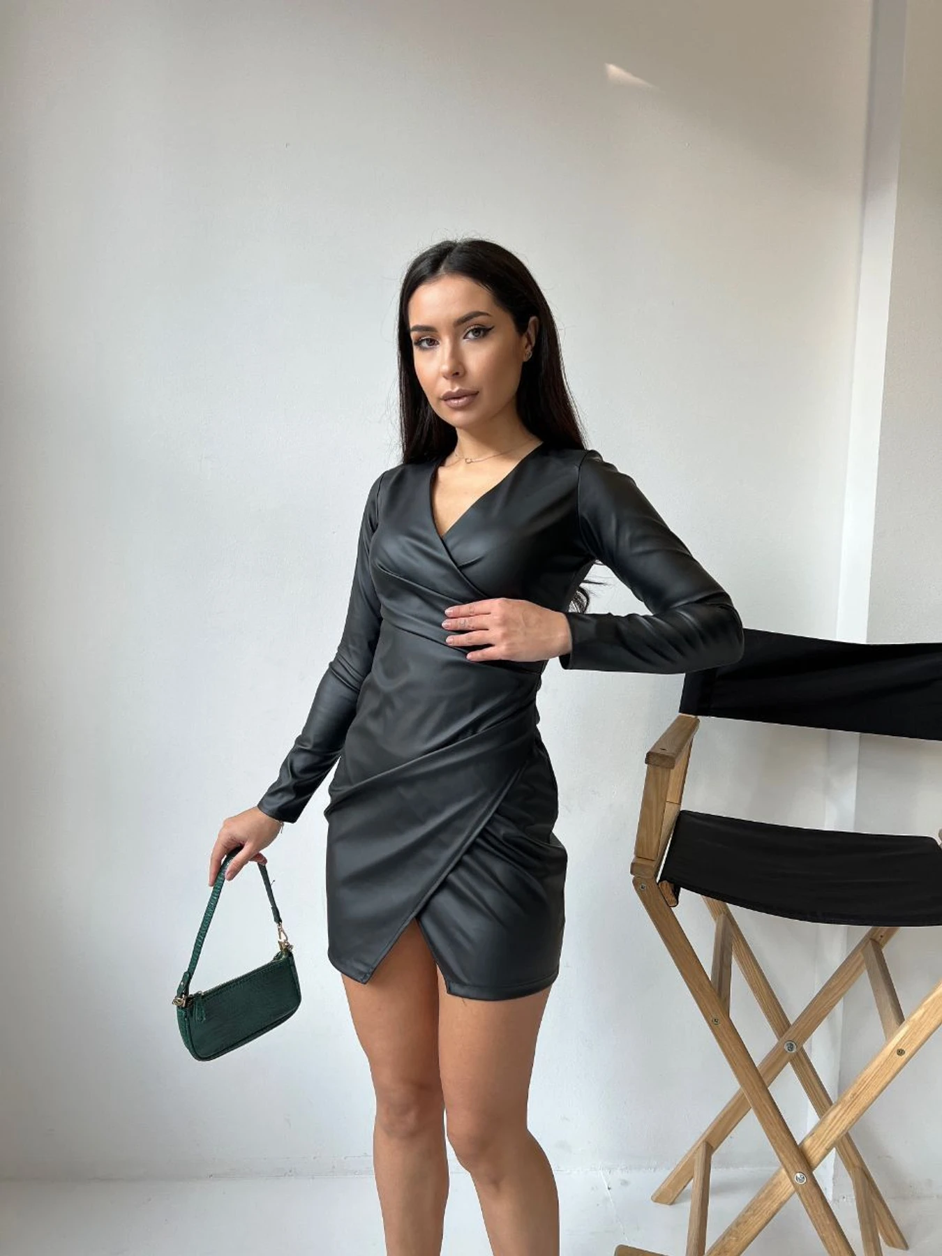 Сукні Uaclothes модель like14350-chernj Сукні Uaclothes модель like14350-chernj Фото