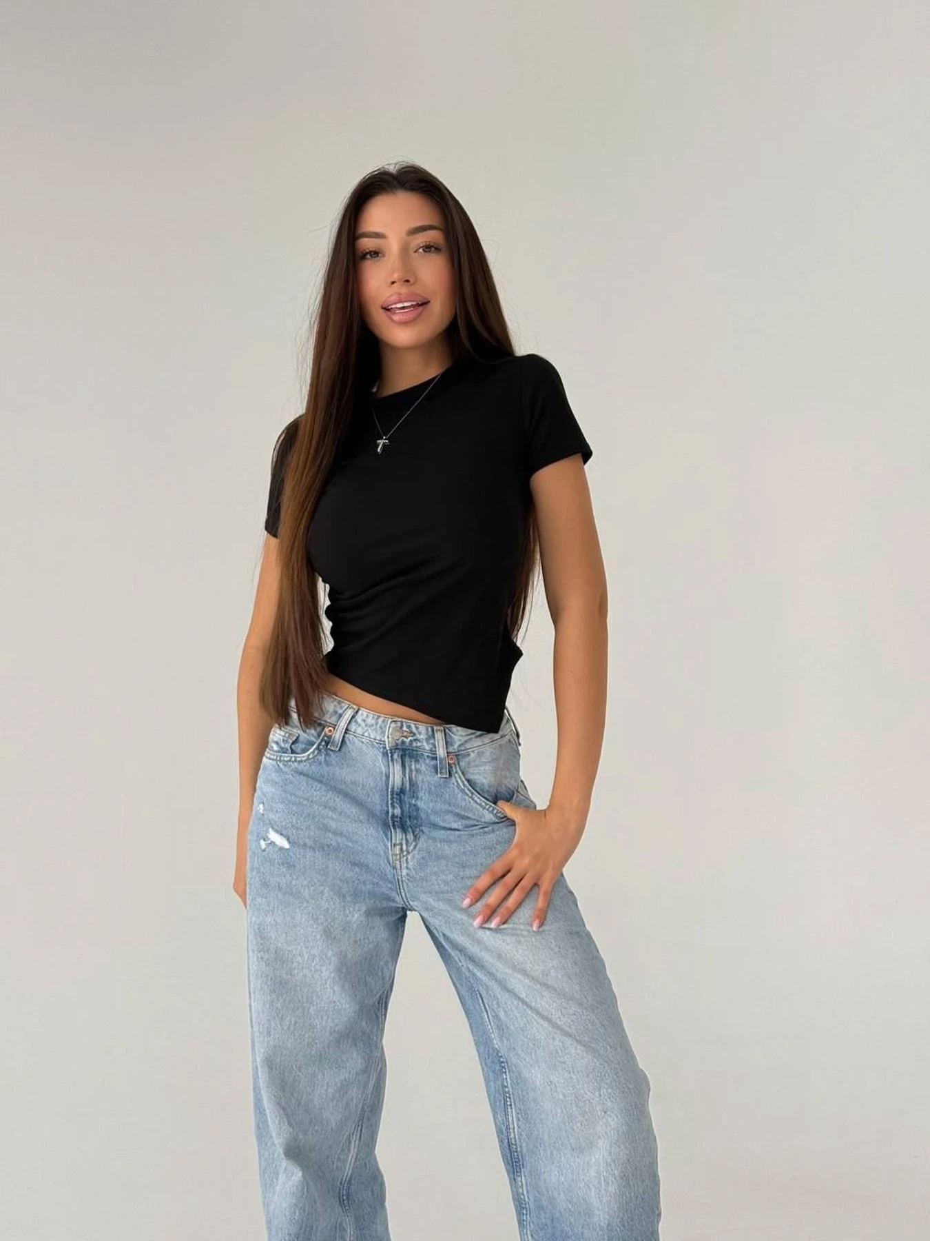 Футболки і поло Uaclothes модель like14033-chernj Футболки і поло Uaclothes модель like14033-chernj Фото