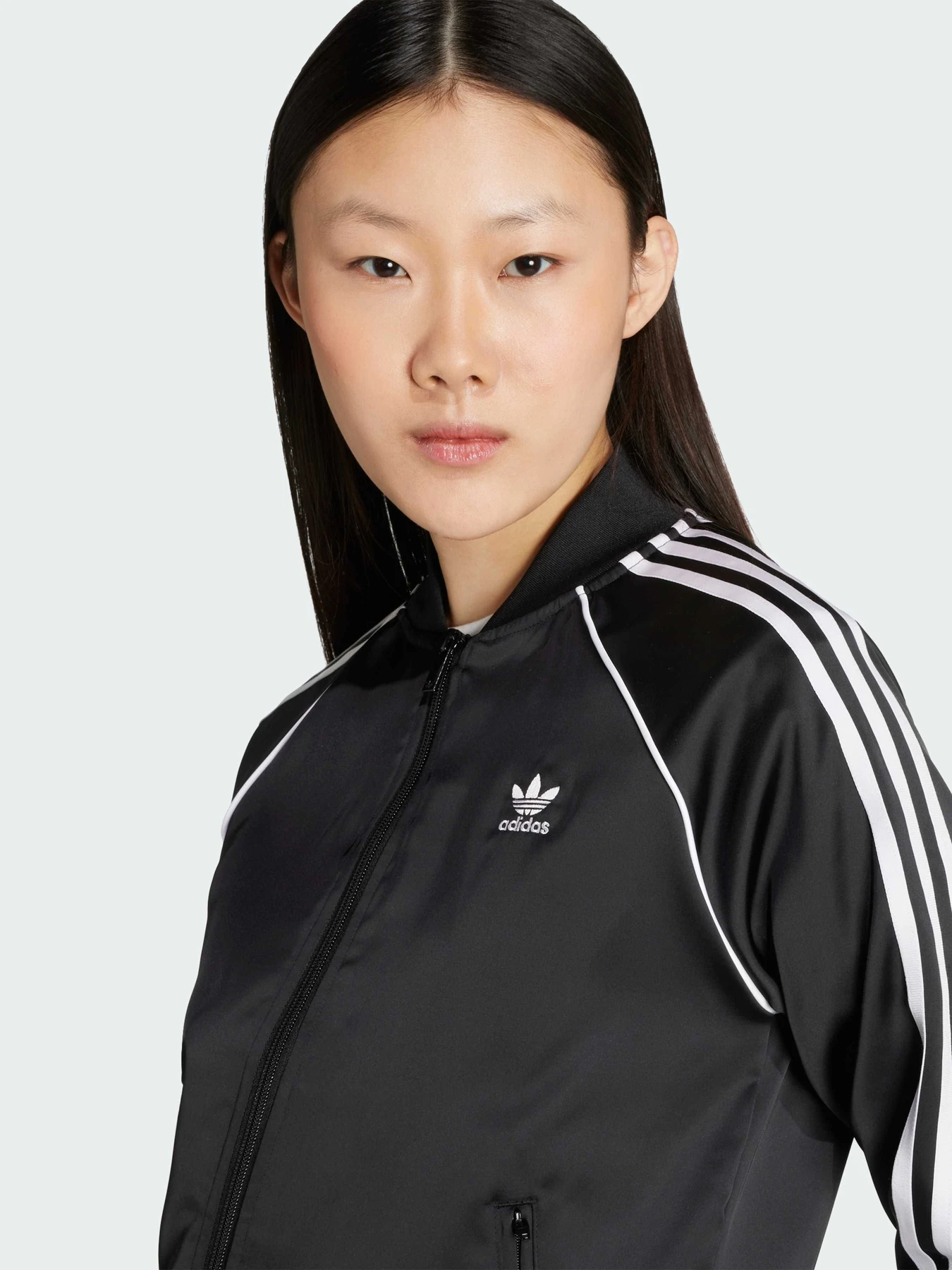 Худи и свитшоты Adidas Adicolor модель JZ6733 Худи и свитшоты Adidas Adicolor модель JZ6733 Фото