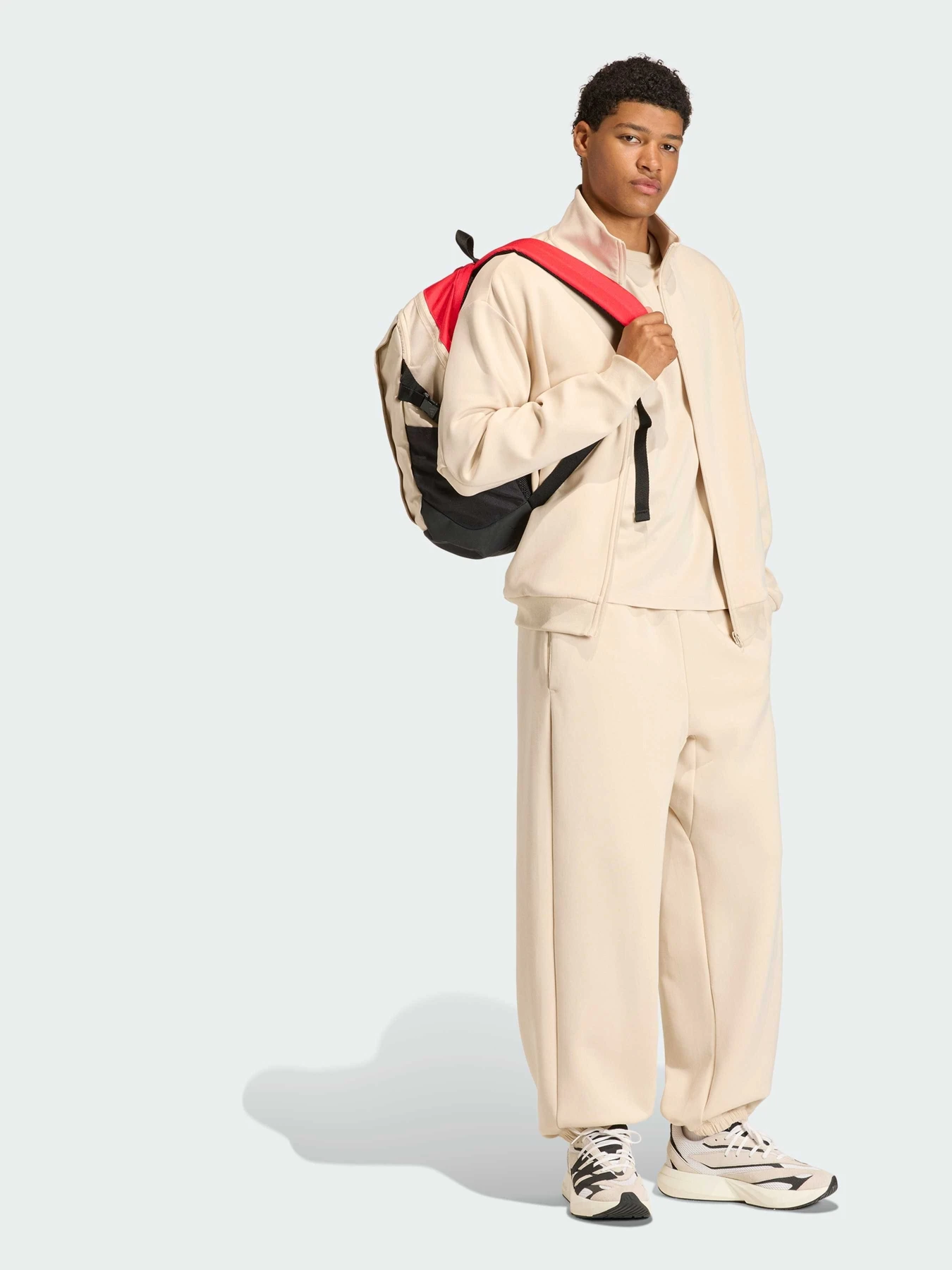 Футболки и поло Adidas модель KE5899 Футболки и поло Adidas модель KE5899 Фото