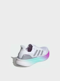 Кросівки Adidas Ultraboost модель KJ3588 Фото