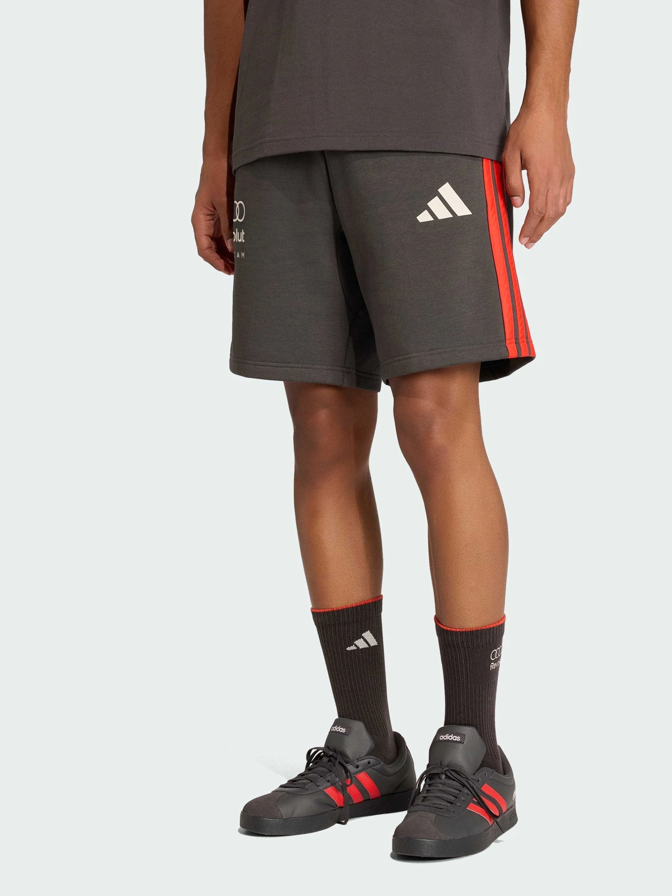 Шорты Adidas модель KE6786 Фото