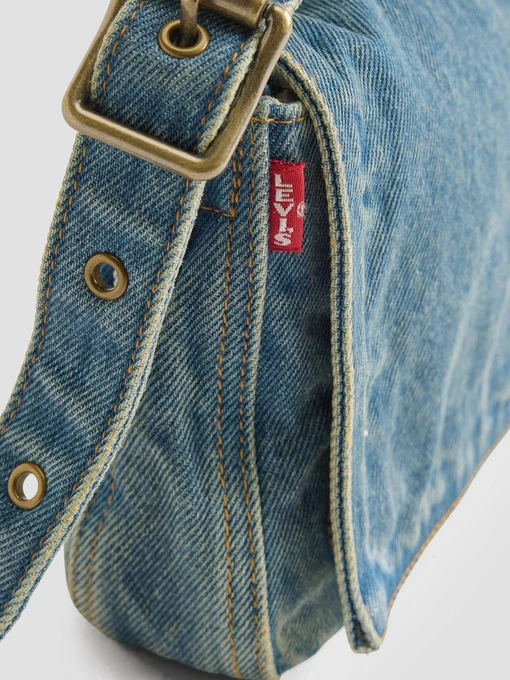 Levi's Шолдер бег колір блакитний фото 3