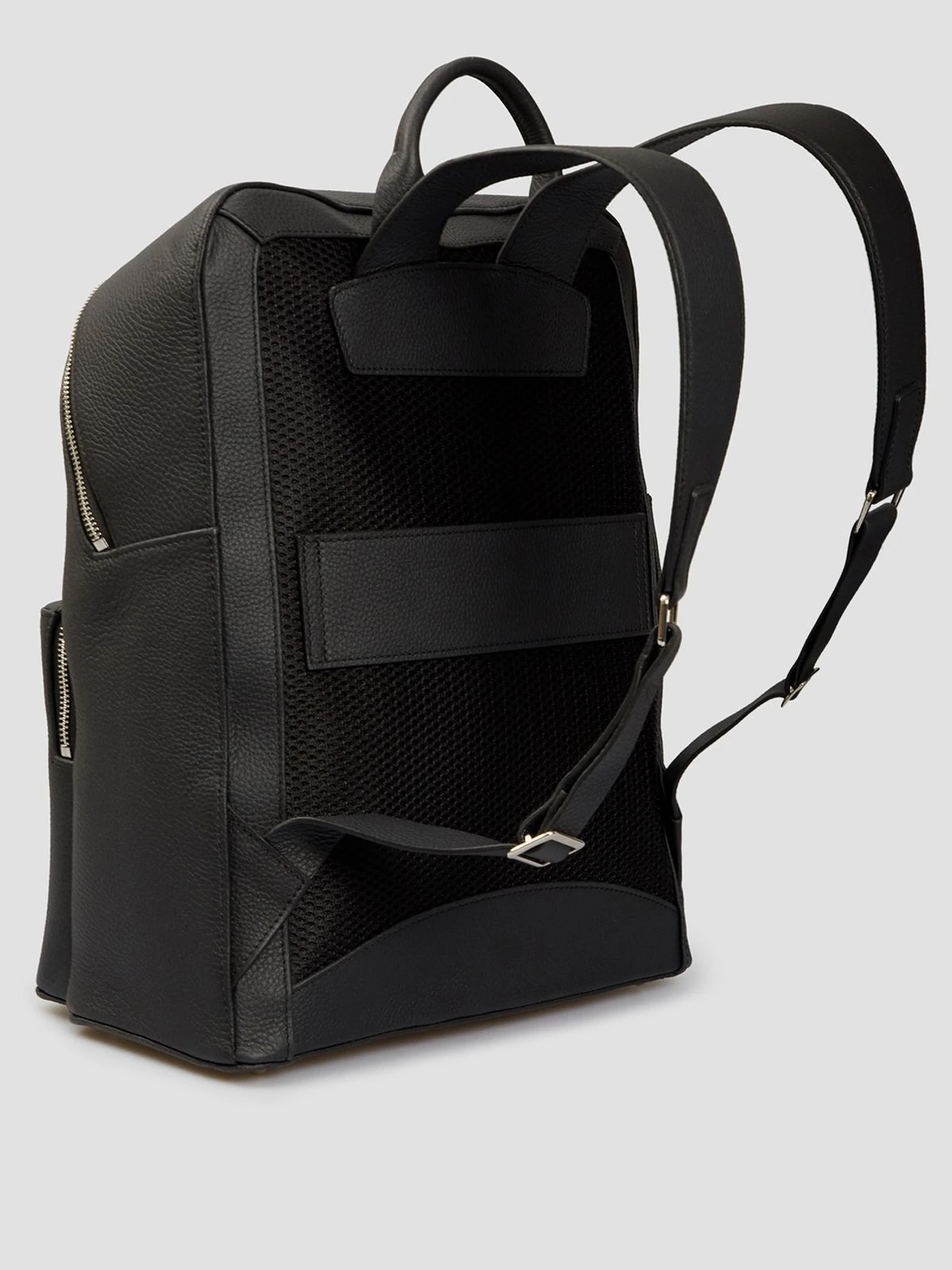 Рюкзаки Karl Lagerfeld модель 521451.815908;990 Рюкзаки Karl Lagerfeld модель 521451.815908;990 Фото