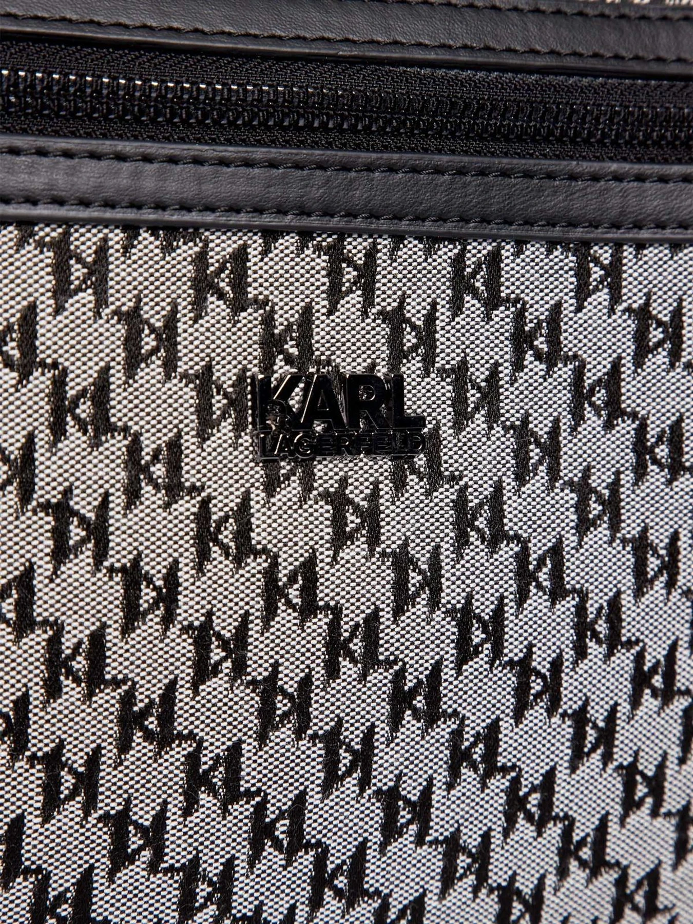 Рюкзаки Karl Lagerfeld модель 532115.805908;990 Фото