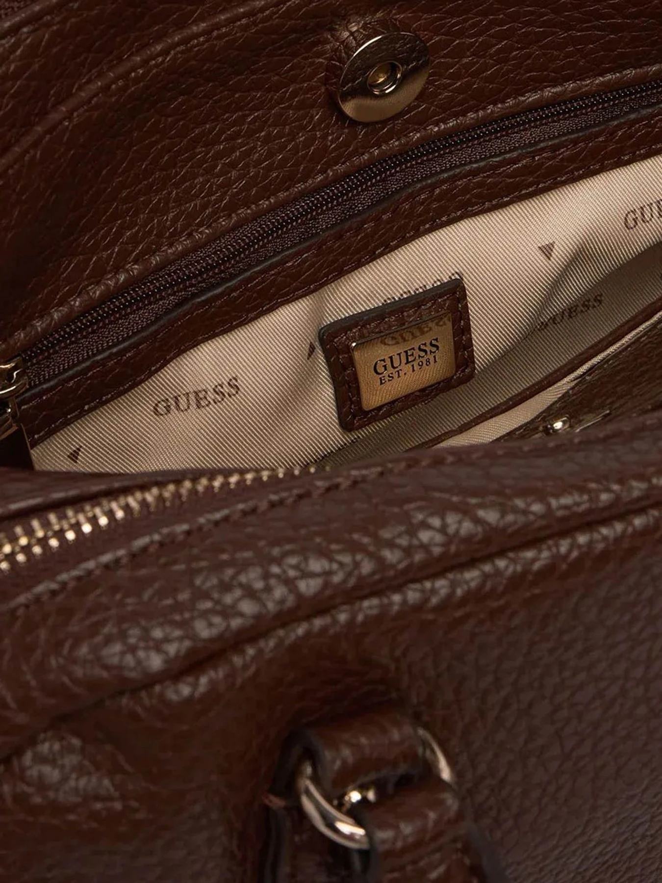 Сумки GUESS модель HWBG95.01060;ESP Сумки GUESS модель HWBG95.01060;ESP Фото