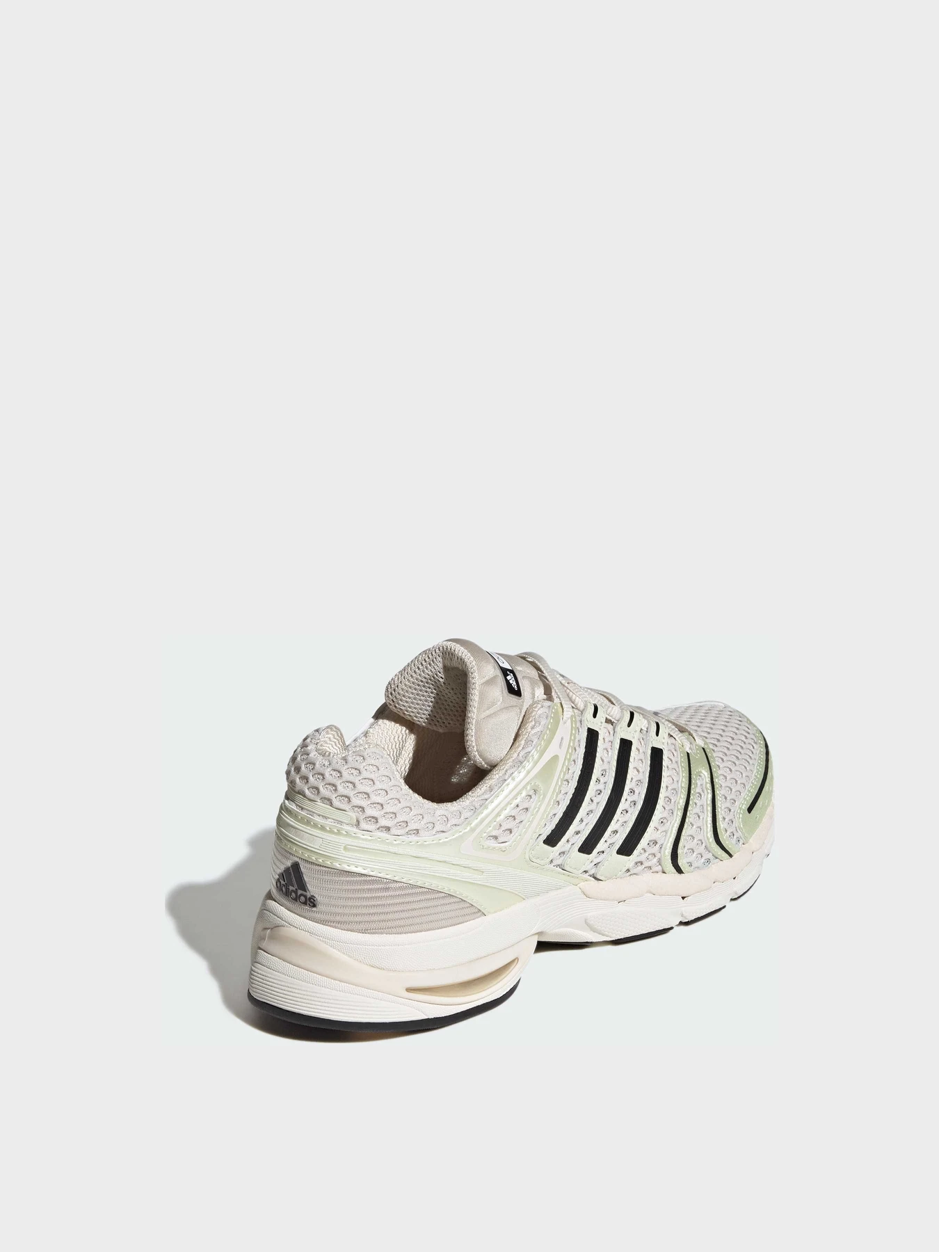 Кроссовки Adidas модель KI6152 Кроссовки Adidas модель KI6152 Фото
