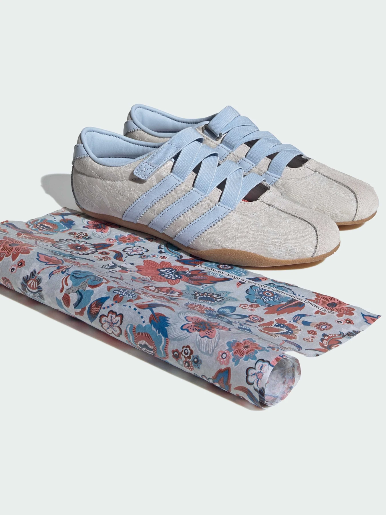Кроссовки Adidas модель IH4532 Кроссовки Adidas модель IH4532 Фото