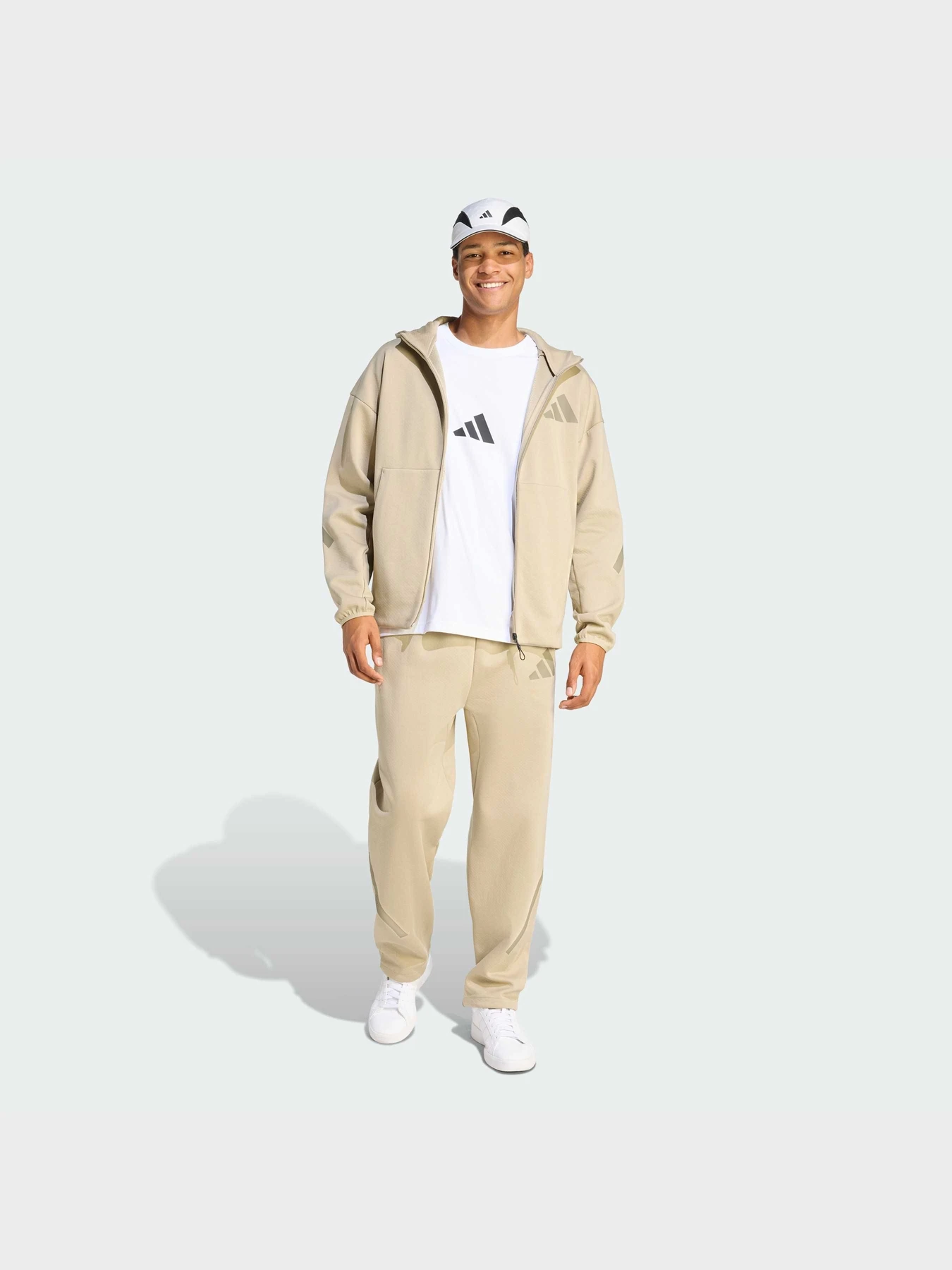 Штани Adidas ZNE модель KE4711 Штани Adidas ZNE модель KE4711 Фото