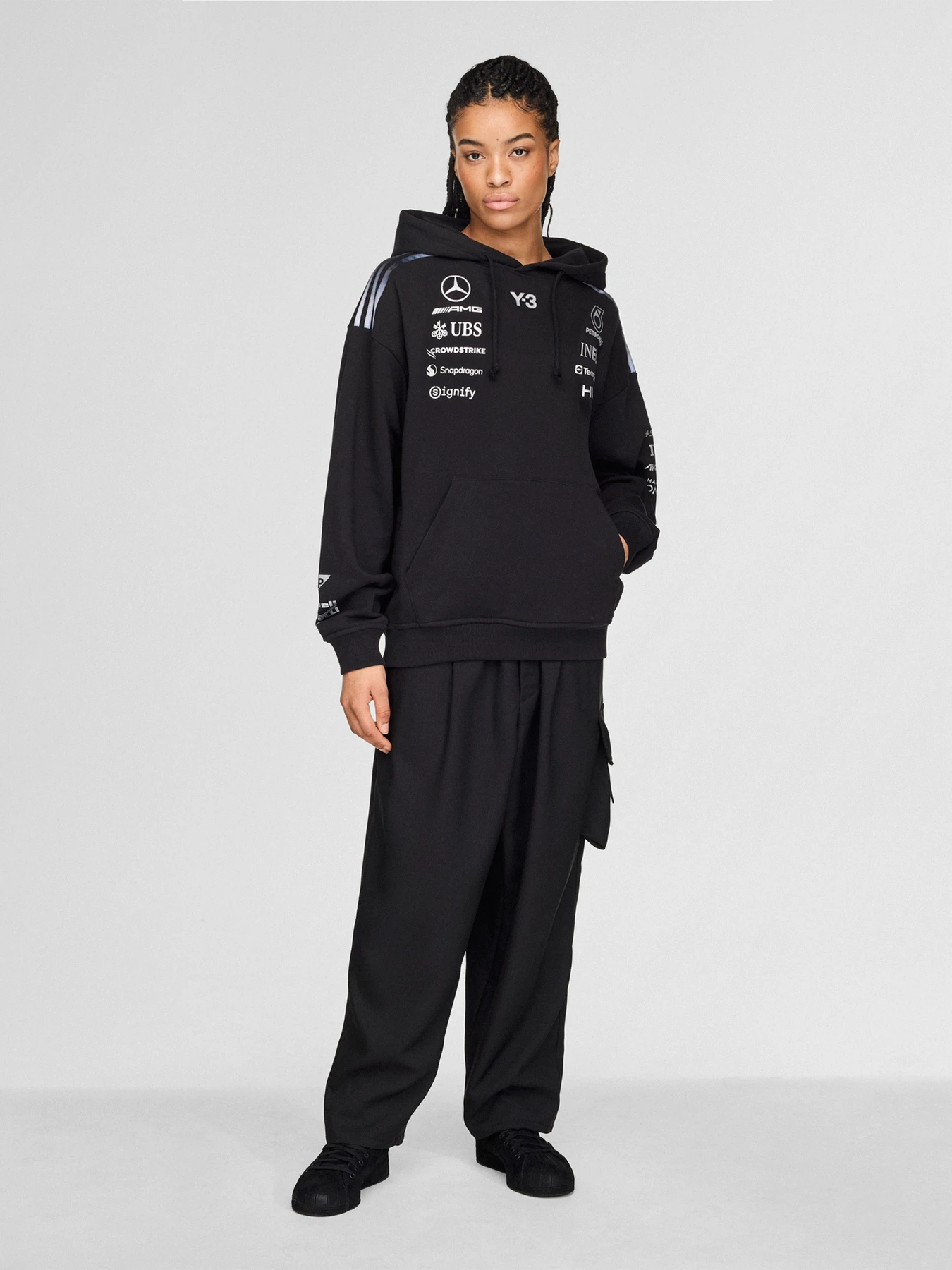 Худи и свитшоты Adidas модель KR2392 Худи и свитшоты Adidas модель KR2392 Фото