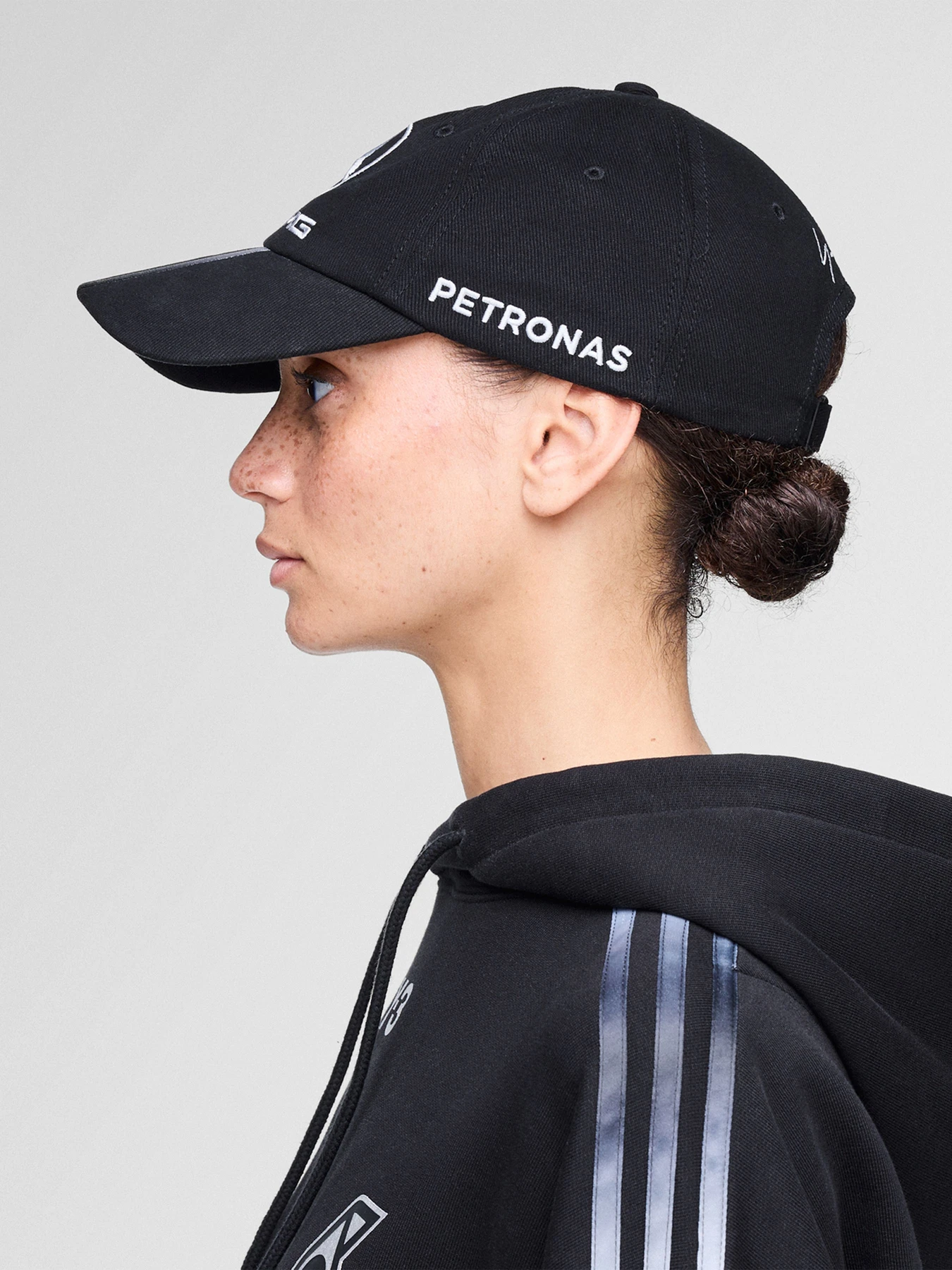 Шапки та кепки Adidas модель KR4908 Фото