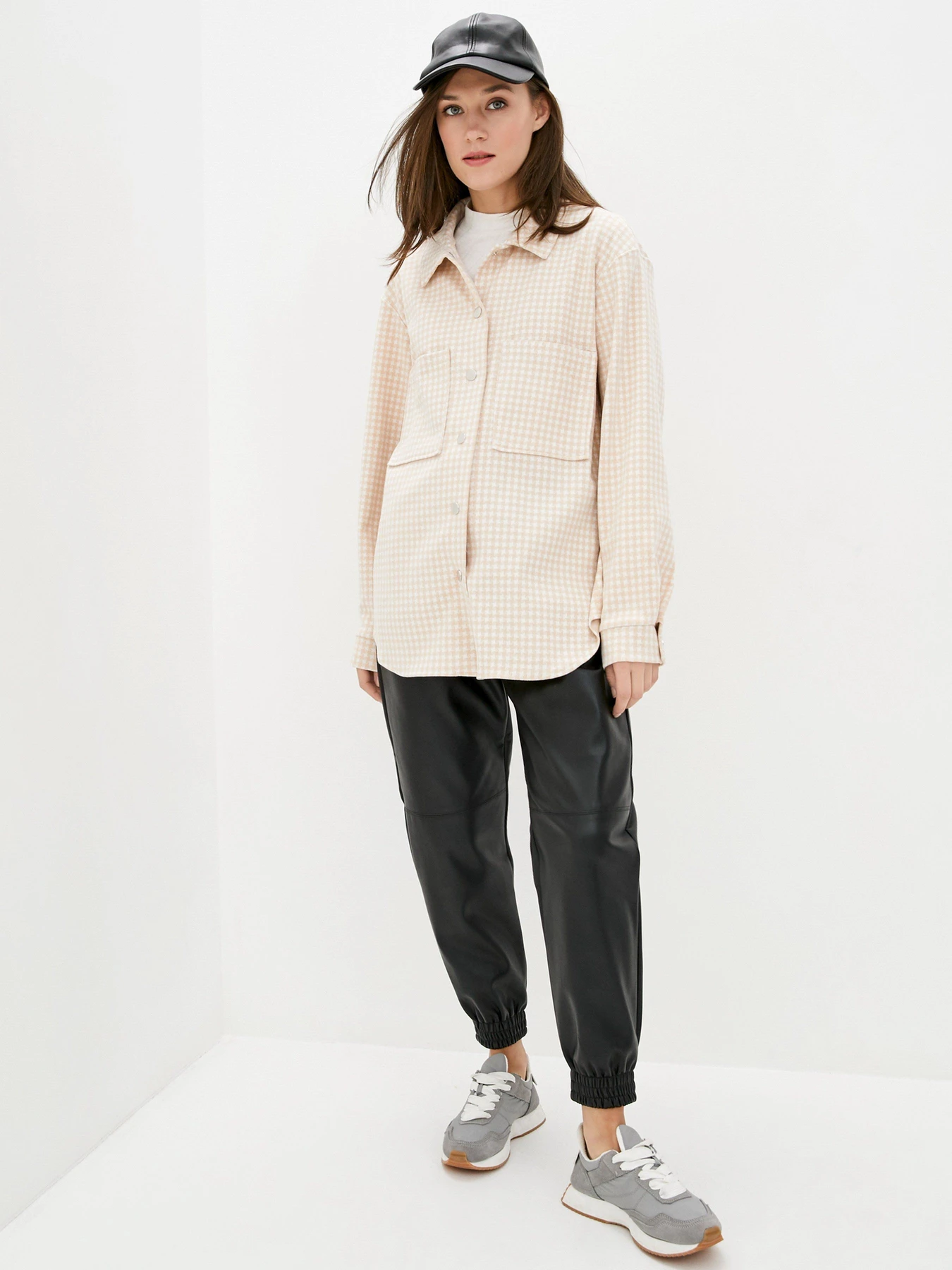 Сорочки ISSA Plus модель 12931_beige Сорочки ISSA Plus модель 12931_beige Фото