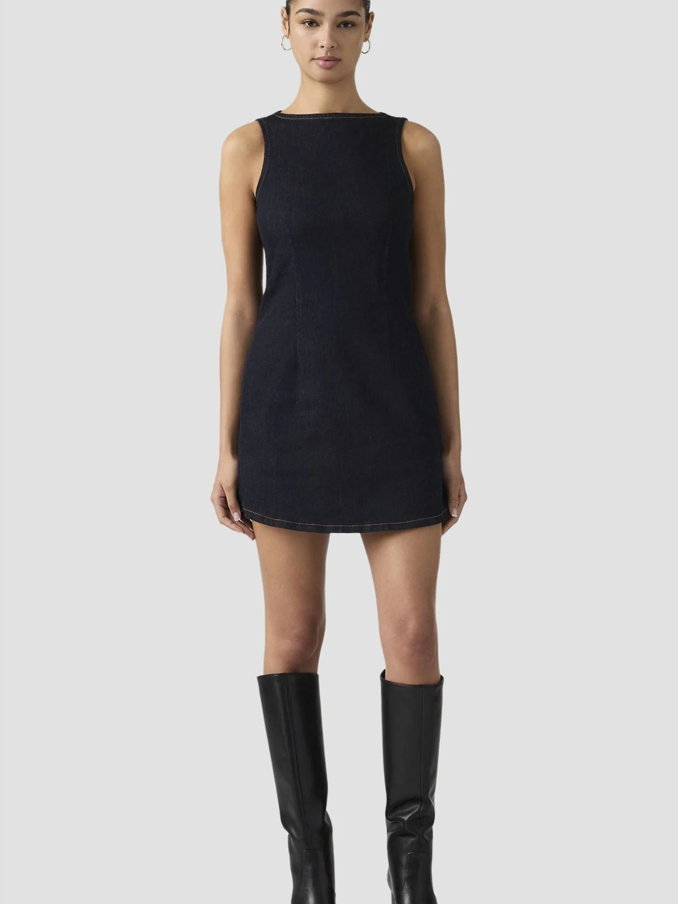 Платья Levi's модель 005EN;0000 Платья Levi's модель 005EN;0000 Фото