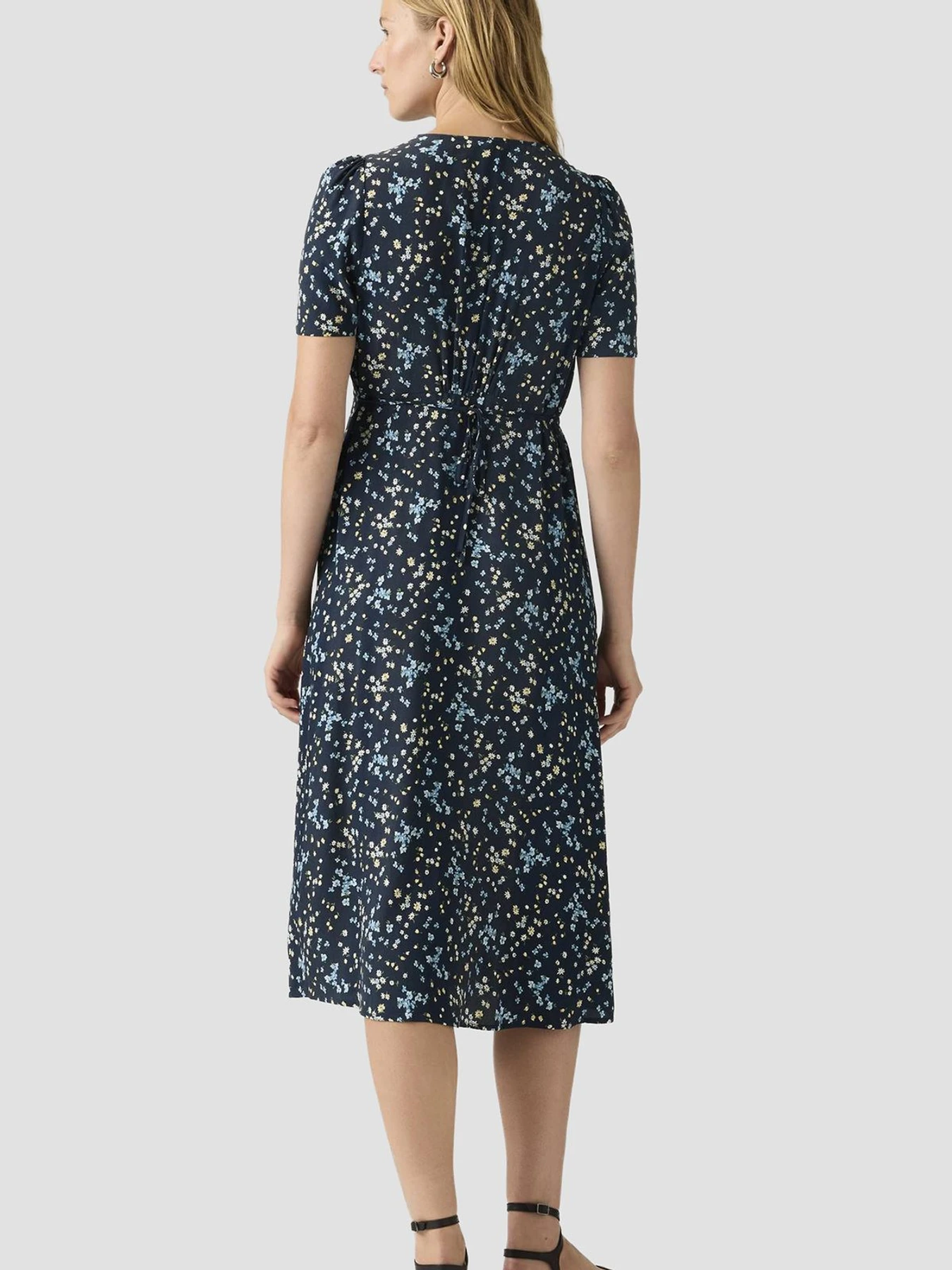 Платья Levi's модель 005IA;0000 Платья Levi's модель 005IA;0000 Фото