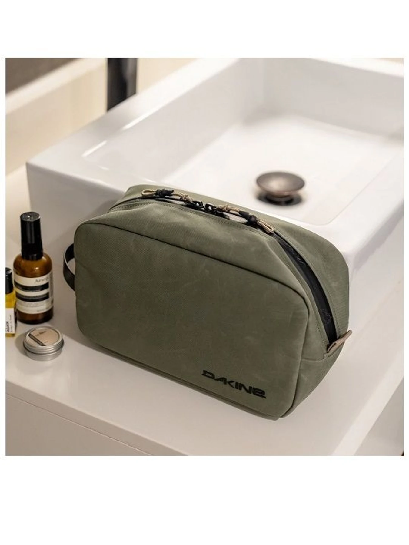 Сумки Dakine модель 194626579757 Сумки Dakine модель 194626579757 Фото