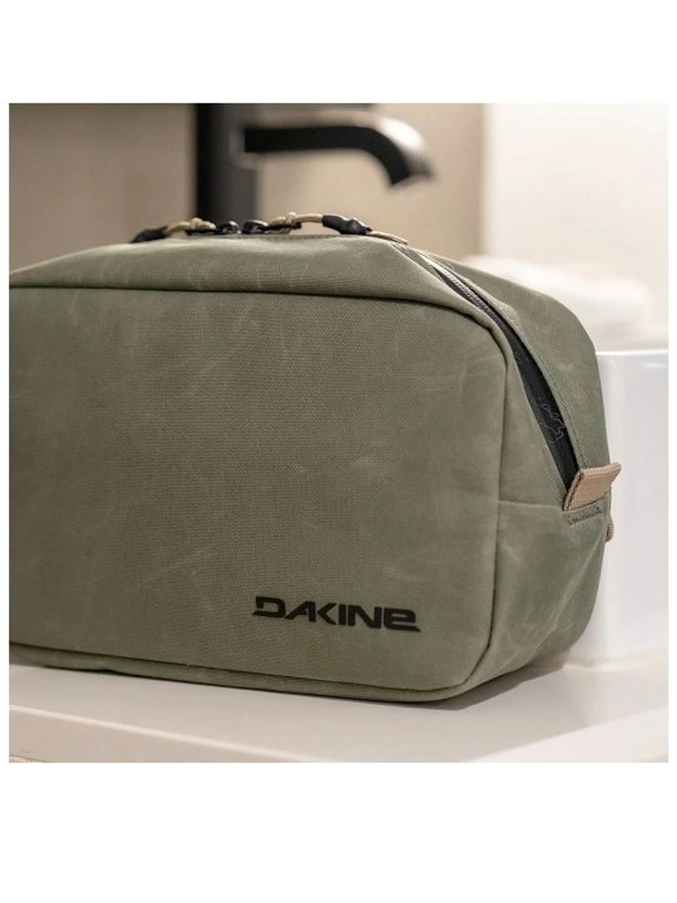 Сумки Dakine модель 194626579757 Сумки Dakine модель 194626579757 Фото