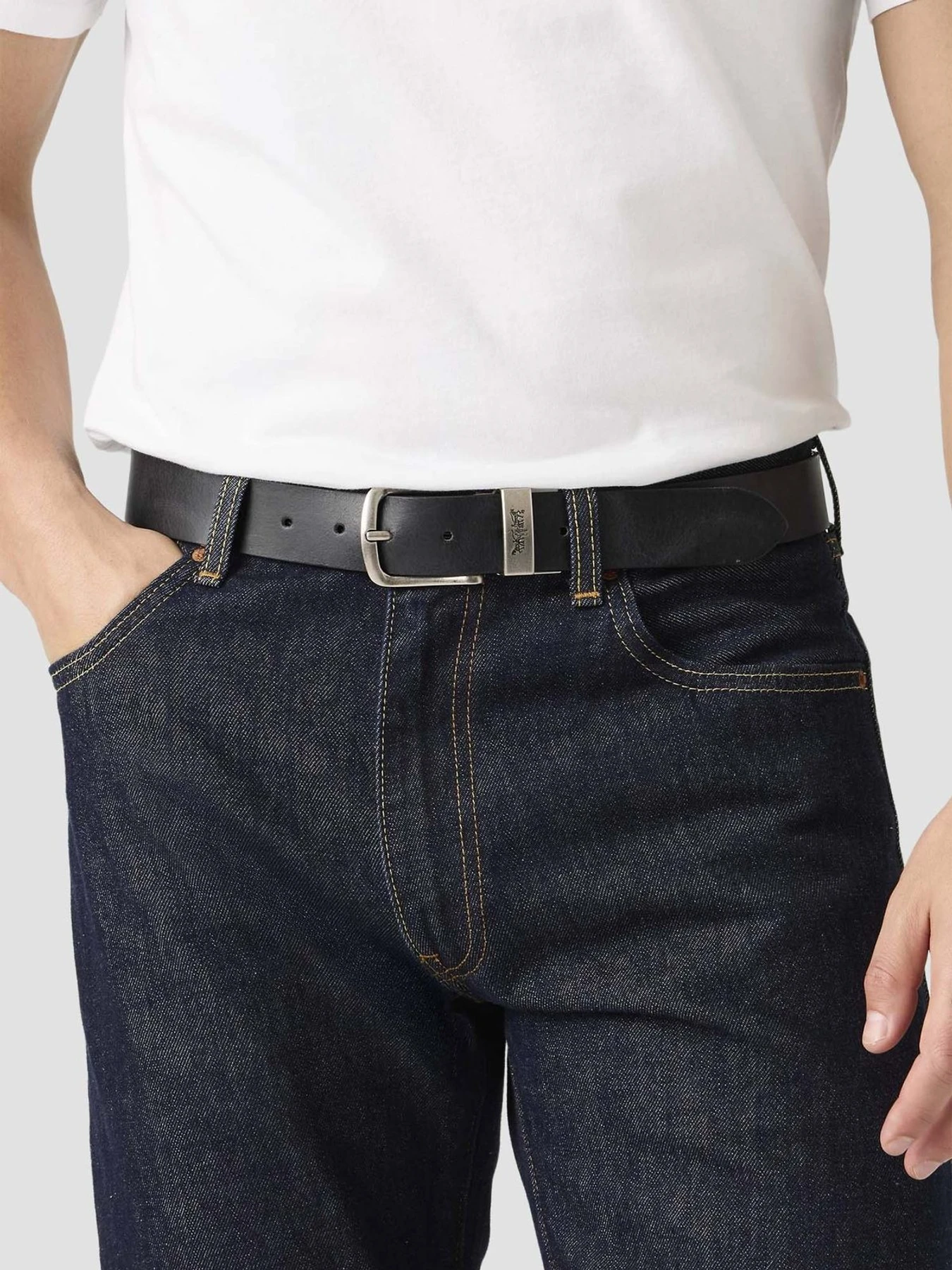 Ремни Levi's модель 004BV;0000 Ремни Levi's модель 004BV;0000 Фото