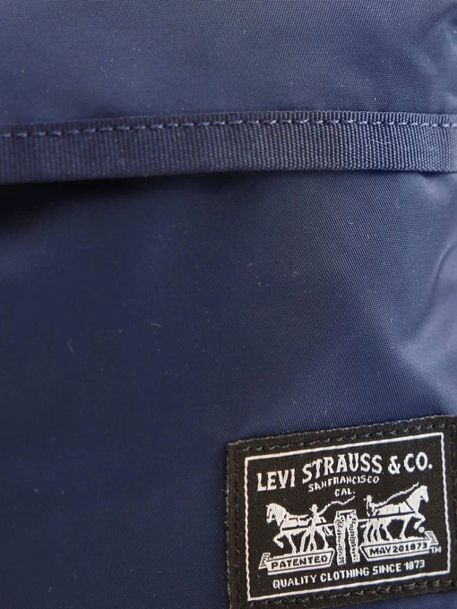 Levi's Крос-боді колір темно-синій фото 3
