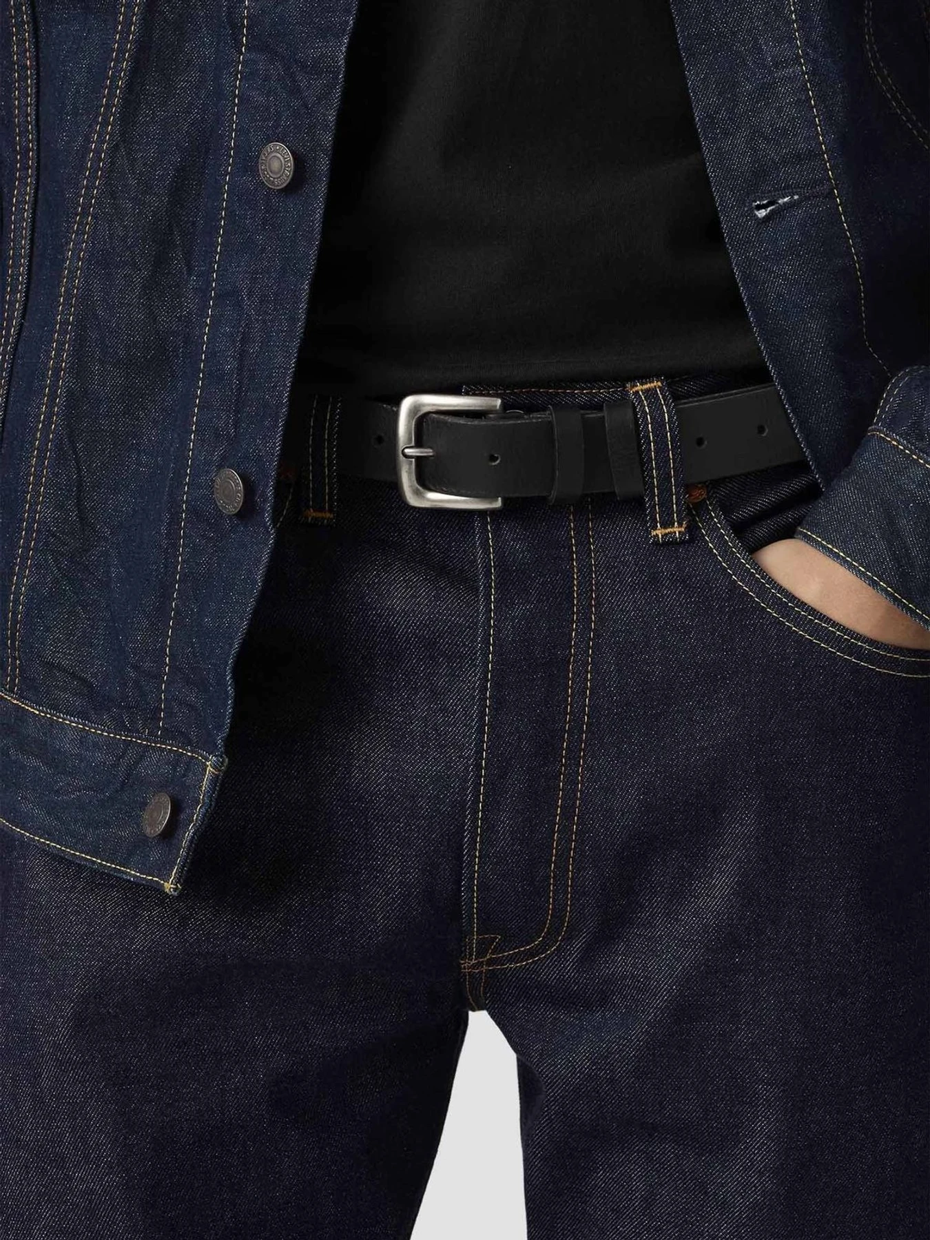 Ремені Levi's модель 005D1;0000 Ремені Levi's модель 005D1;0000 Фото
