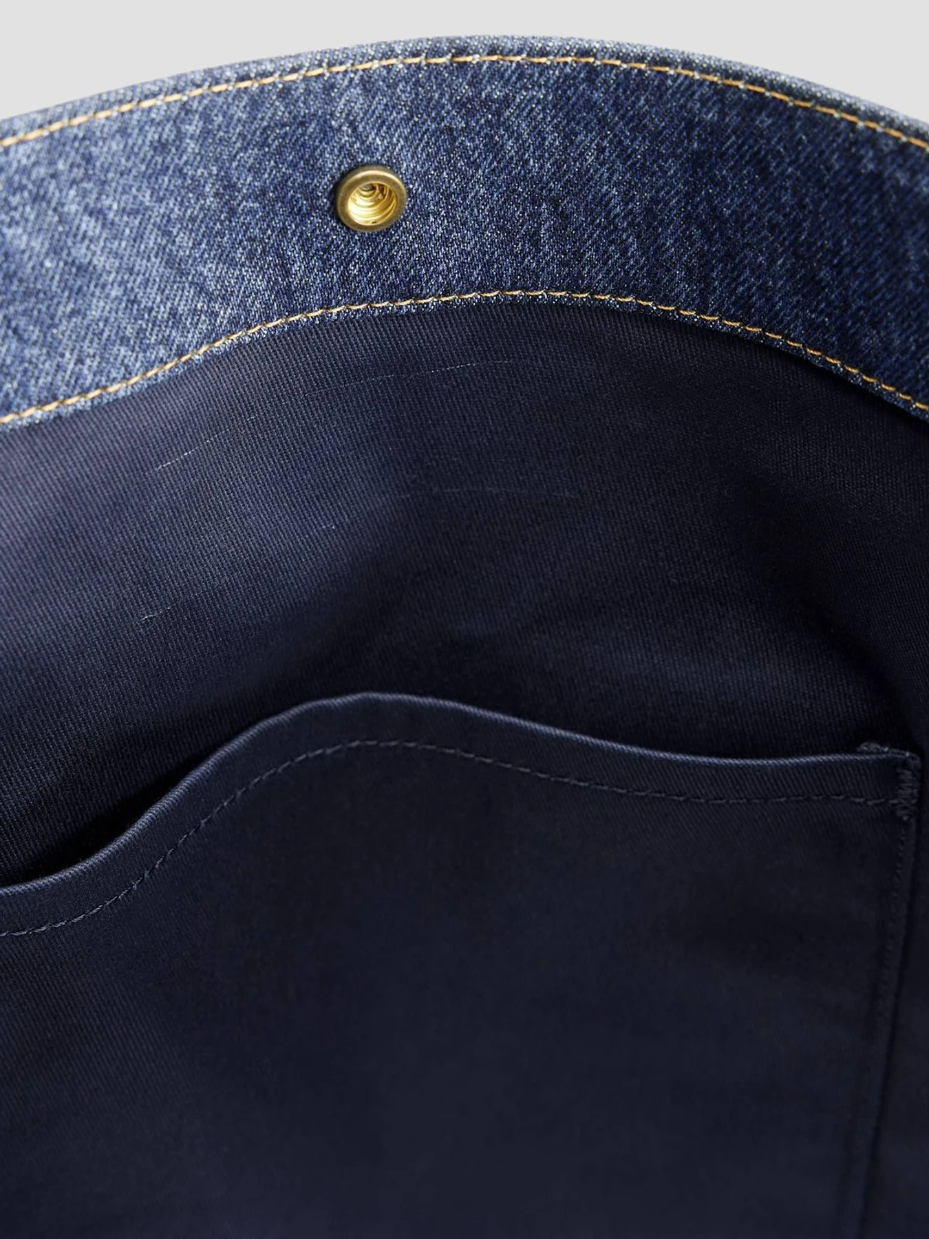Сумки Levi's модель 005DN;0001 Сумки Levi's модель 005DN;0001 Фото