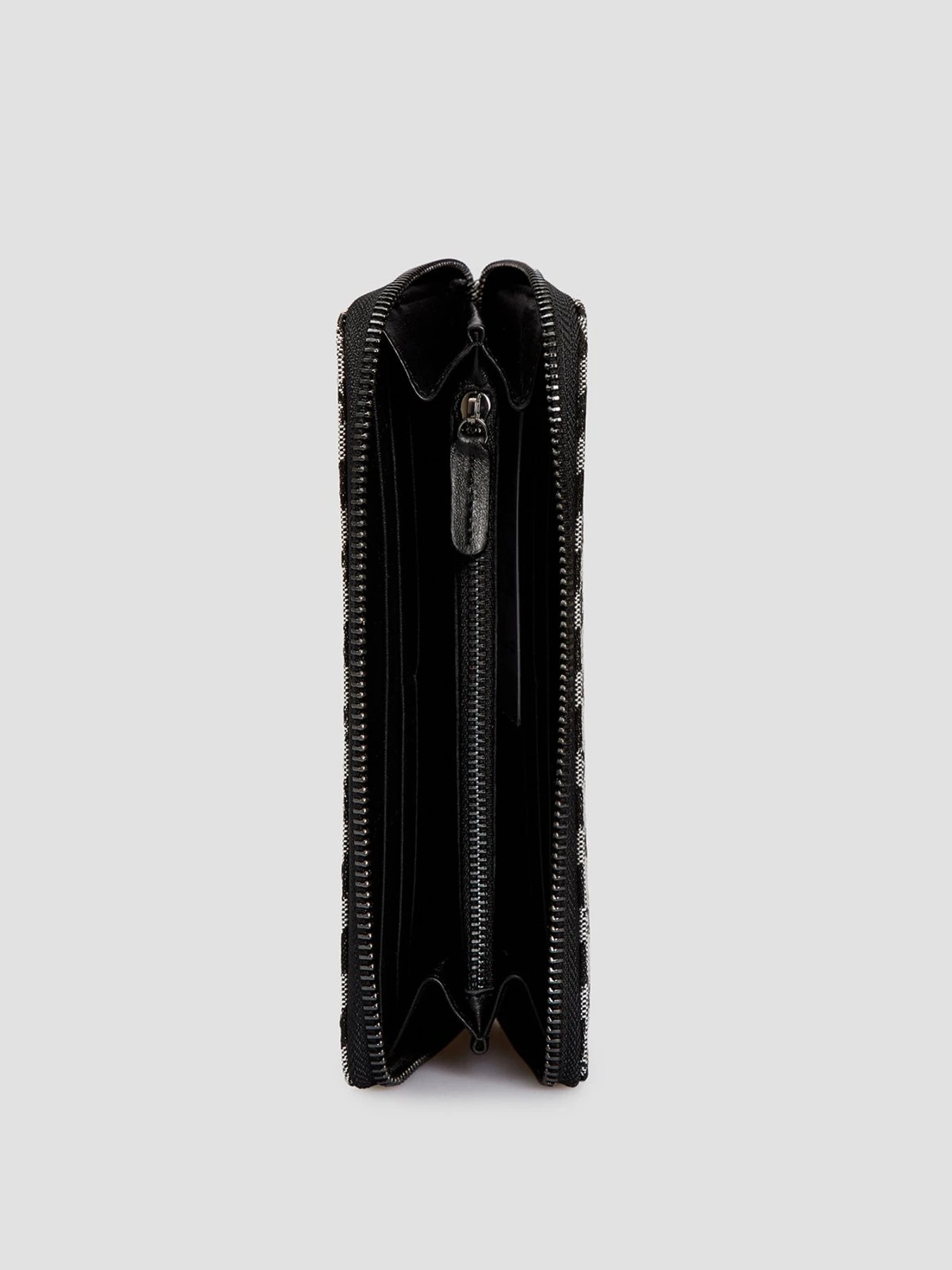 Кошельки Karl Lagerfeld модель 534115.805413;990 Кошельки Karl Lagerfeld модель 534115.805413;990 Фото