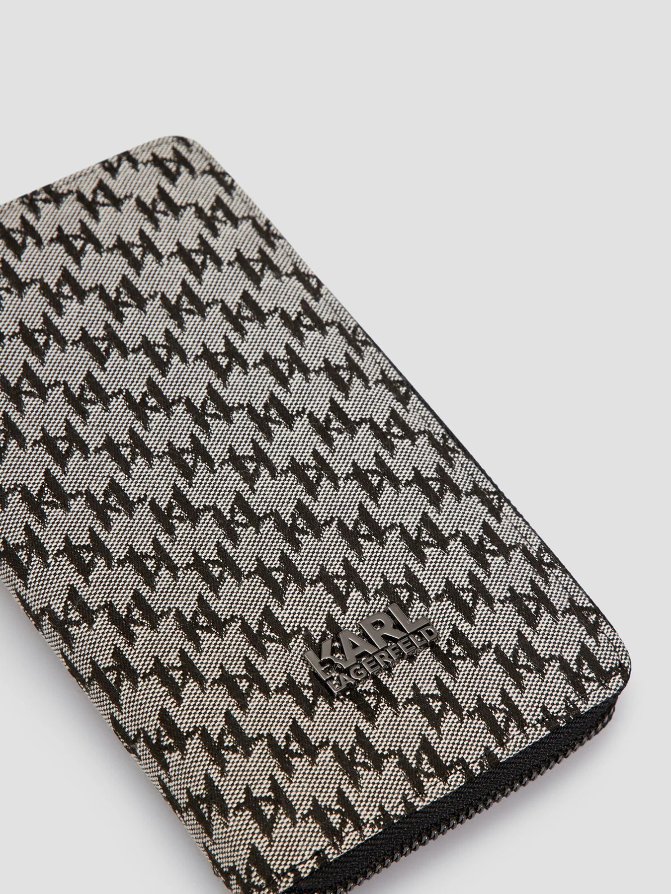 Кошельки Karl Lagerfeld модель 534115.805413;990 Кошельки Karl Lagerfeld модель 534115.805413;990 Фото