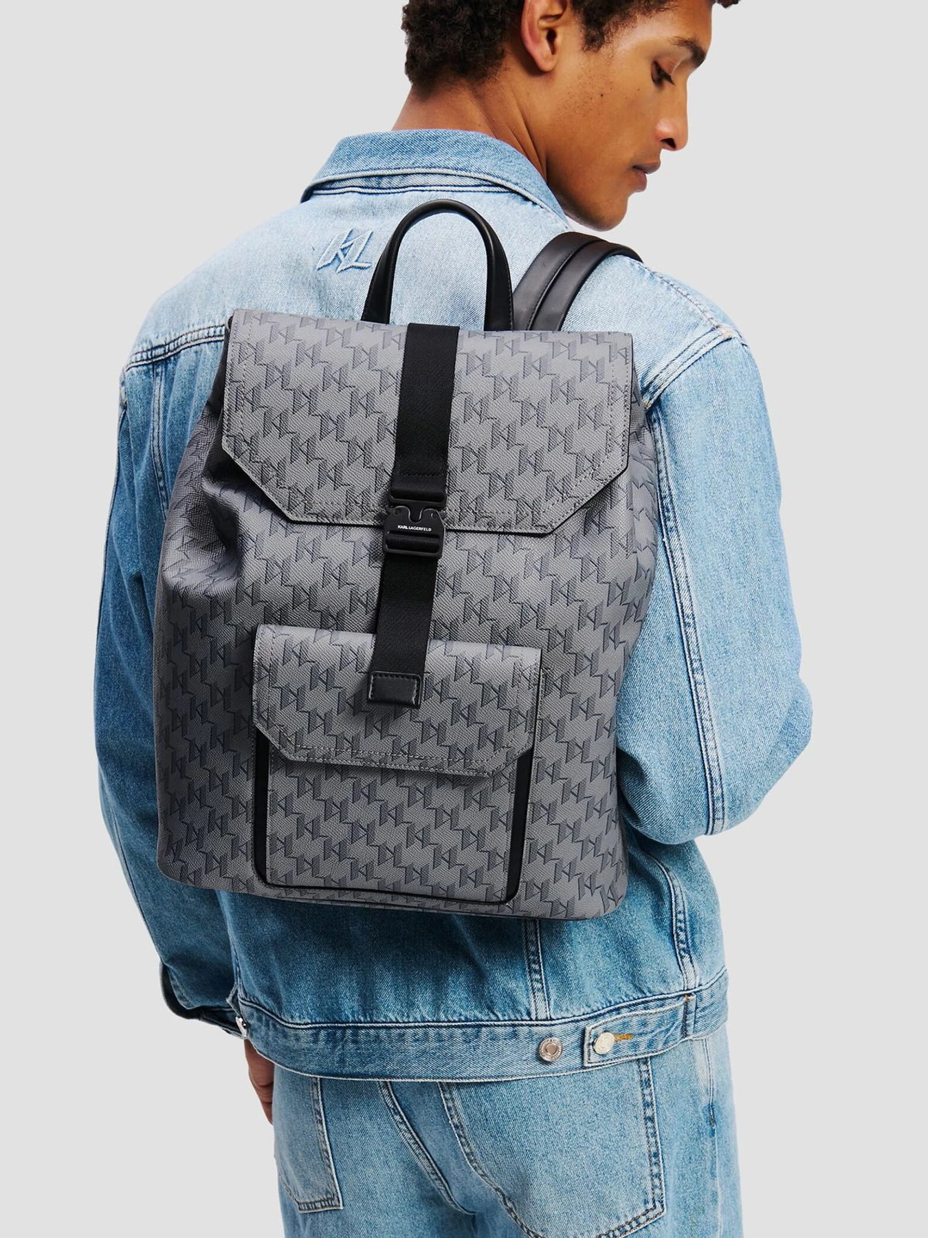 Рюкзаки Karl Lagerfeld модель A2M30161;1LZ Рюкзаки Karl Lagerfeld модель A2M30161;1LZ Фото