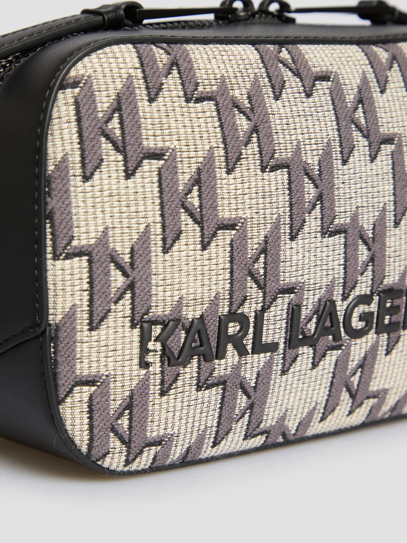 Сумки Karl Lagerfeld модель A2M30235;900 Сумки Karl Lagerfeld модель A2M30235;900 Фото