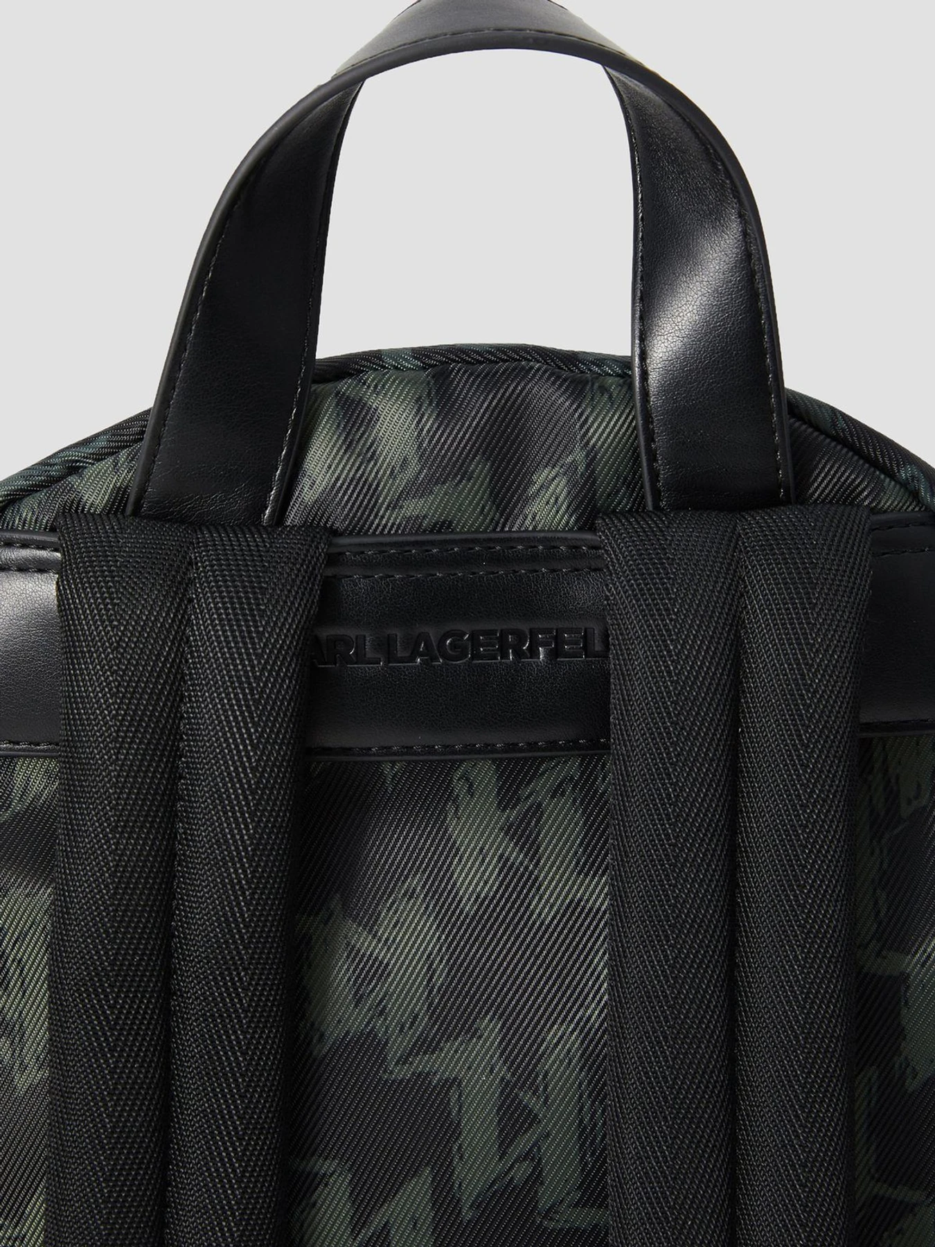 Рюкзаки Karl Lagerfeld модель A4M30199;2FB Рюкзаки Karl Lagerfeld модель A4M30199;2FB Фото