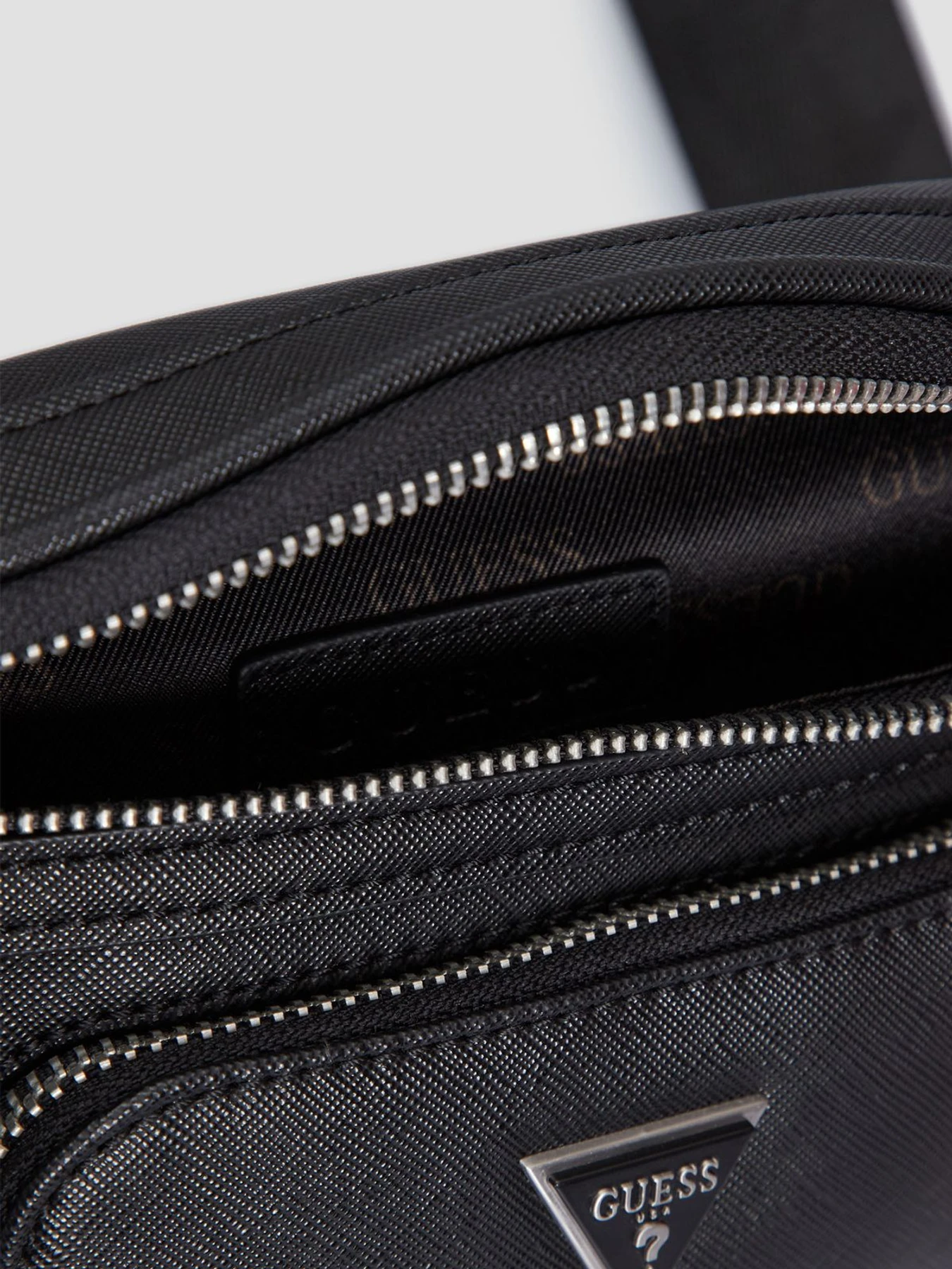 Сумки GUESS модель HMECSA.P3332;BLA Фото