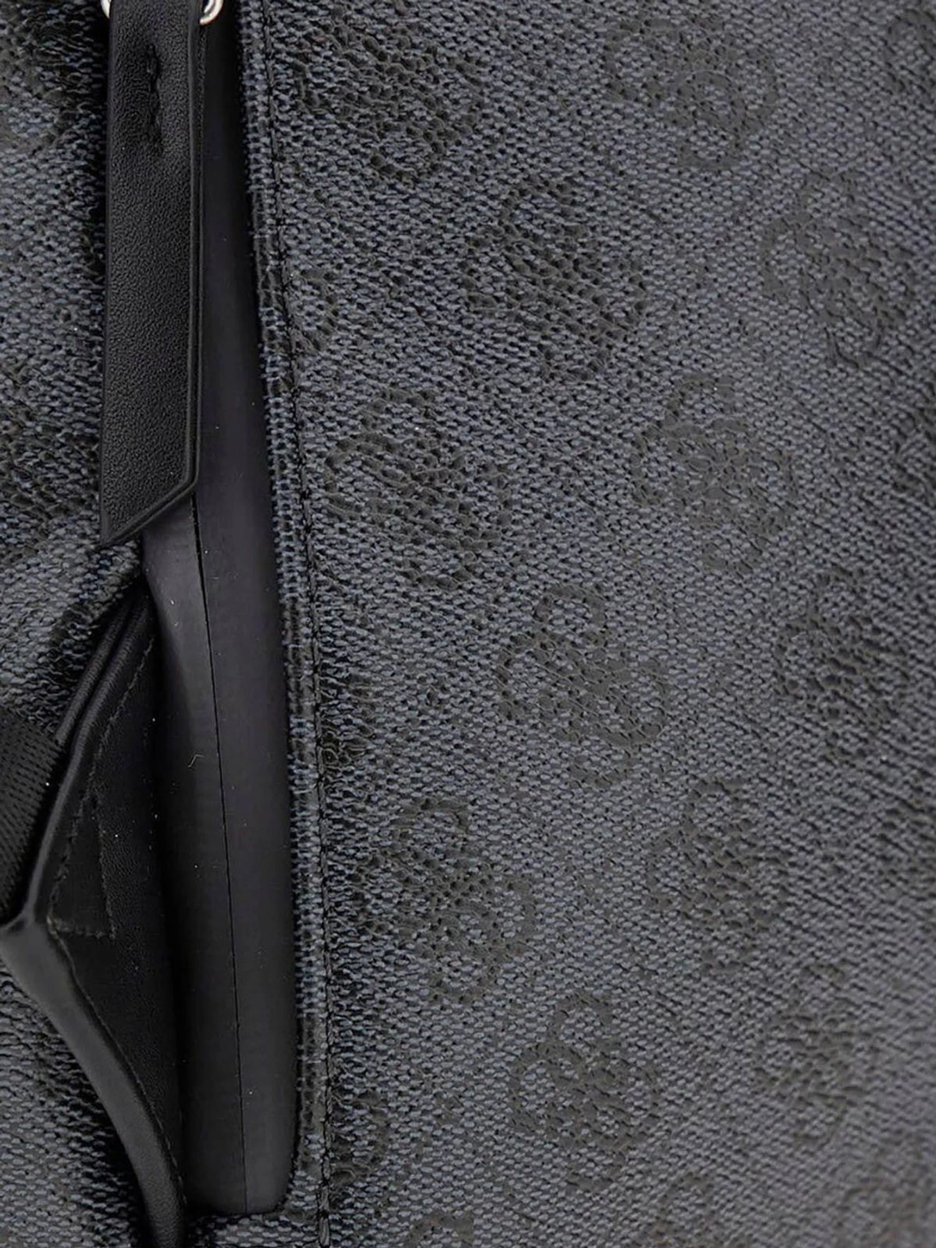 Рюкзаки GUESS модель HMEVZL.P3406;BLA Рюкзаки GUESS модель HMEVZL.P3406;BLA Фото