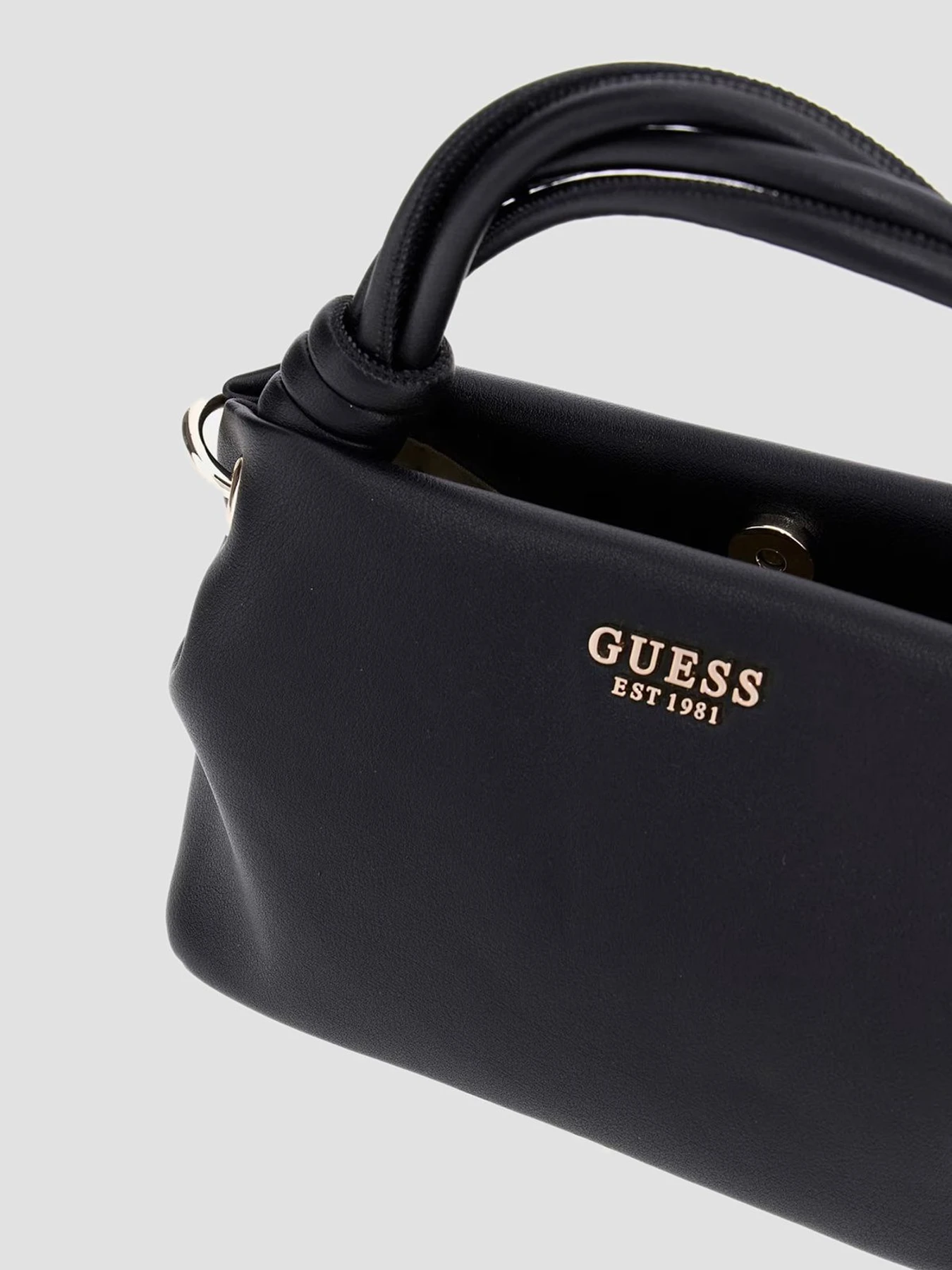 Сумки GUESS модель HWNG84.76110;BLA Сумки GUESS модель HWNG84.76110;BLA Фото