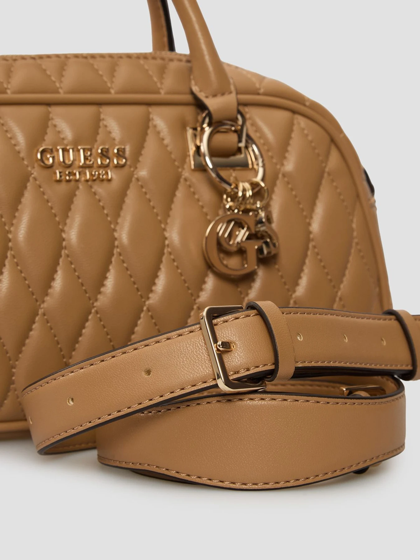 Сумки GUESS модель HWQG81.22050;BEI Сумки GUESS модель HWQG81.22050;BEI Фото