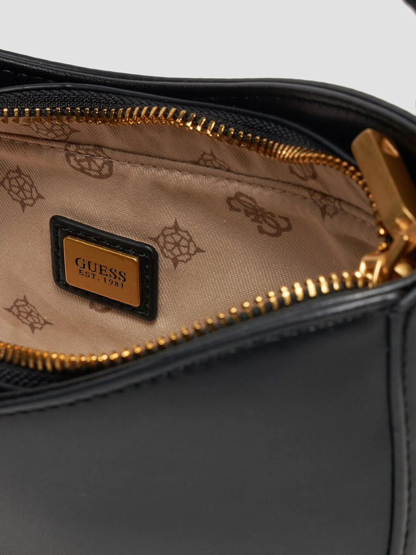 Сумки GUESS модель HWVA93.27180;BLA Сумки GUESS модель HWVA93.27180;BLA Фото
