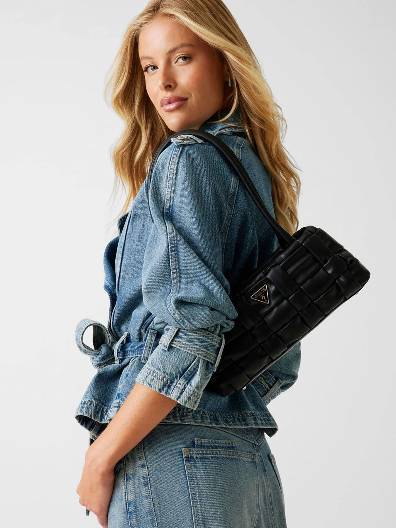Сумки GUESS модель HWWG80.72080;BLA Сумки GUESS модель HWWG80.72080;BLA Фото