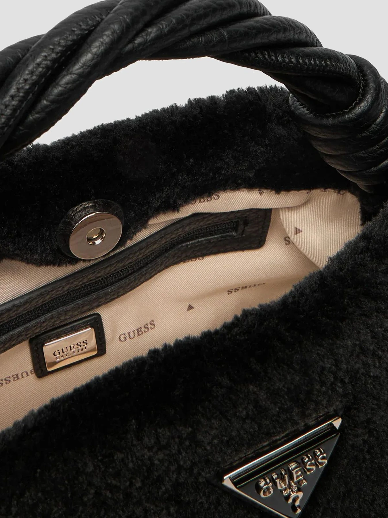 Сумки GUESS модель HWWS81.43110;BLA Сумки GUESS модель HWWS81.43110;BLA Фото