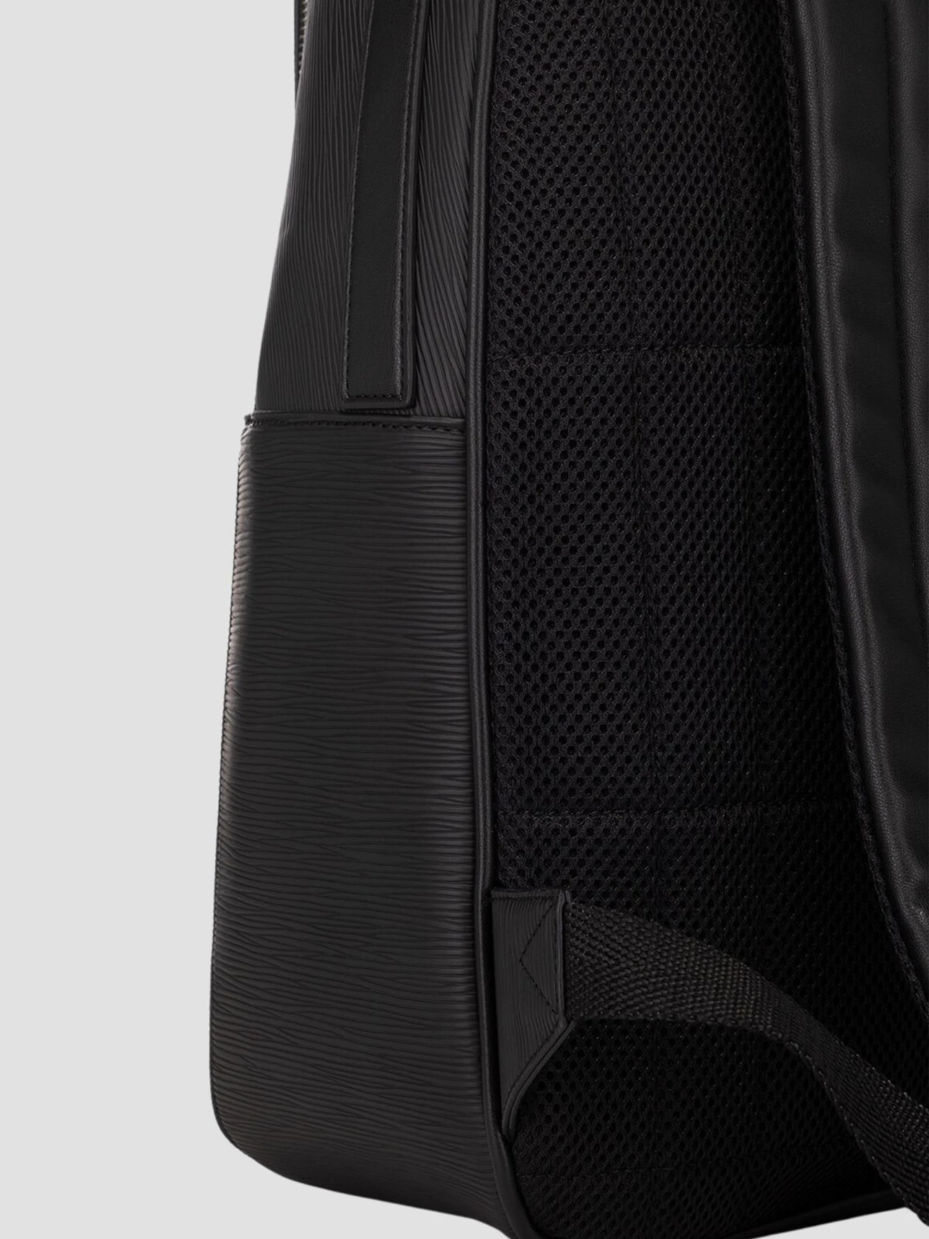 Рюкзаки Antony Morato модель MMAB00369.FA210074;9000 Рюкзаки Antony Morato модель MMAB00369.FA210074;9000 Фото