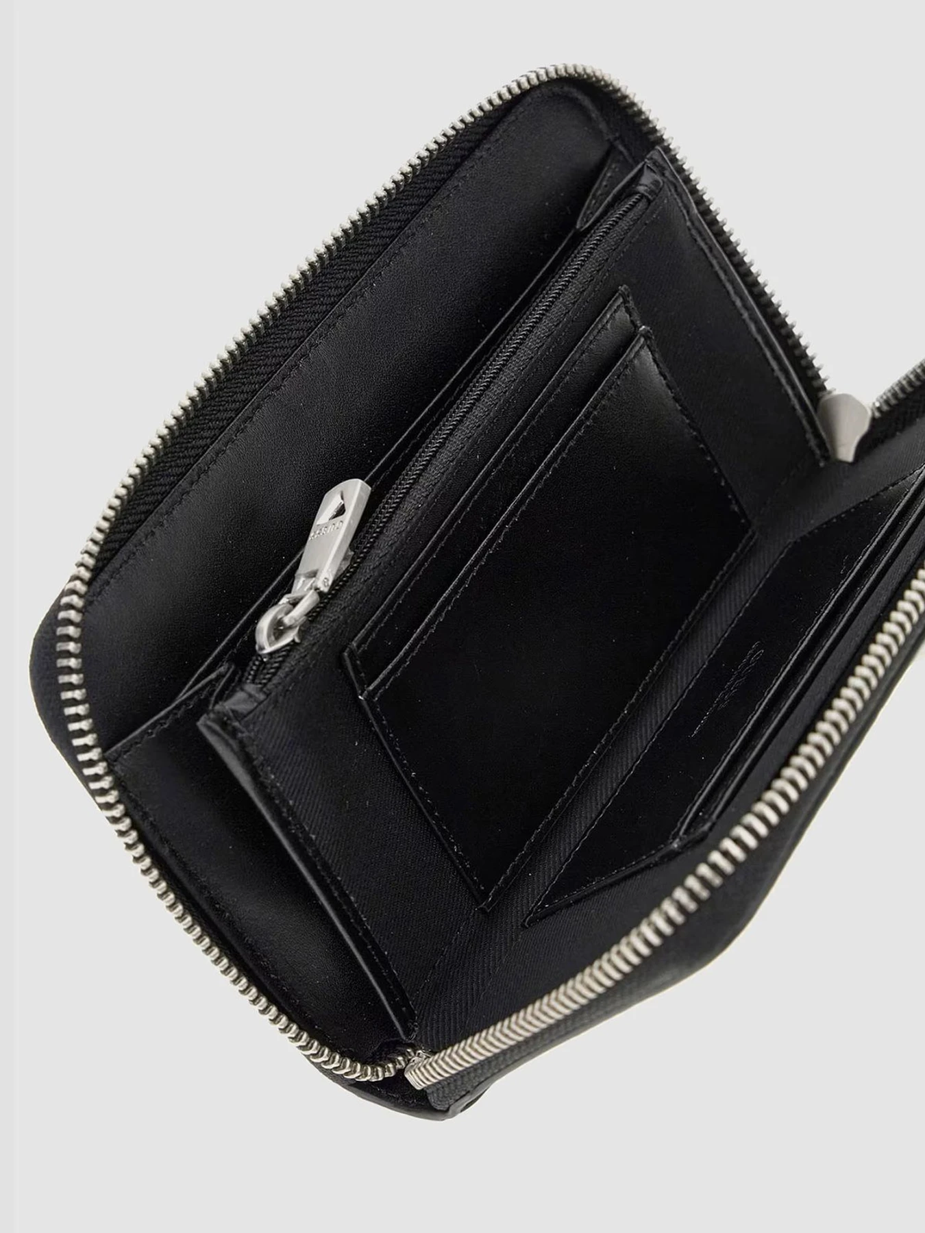 Кошельки GUESS модель SMBAGR.LEA28;BLA Фото