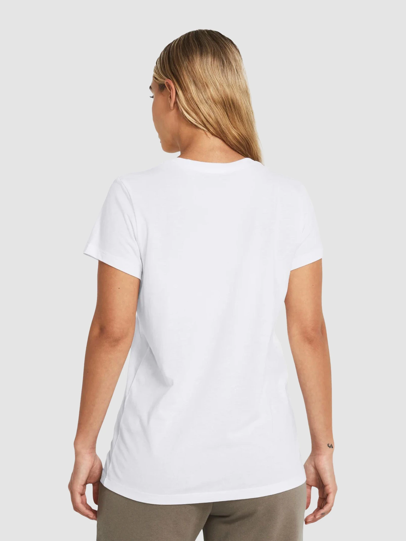 Футболки и поло Under Armour Sportstyle Logo Ss модель 1356305-111 Футболки и поло Under Armour Sportstyle Logo Ss модель 1356305-111 Фото
