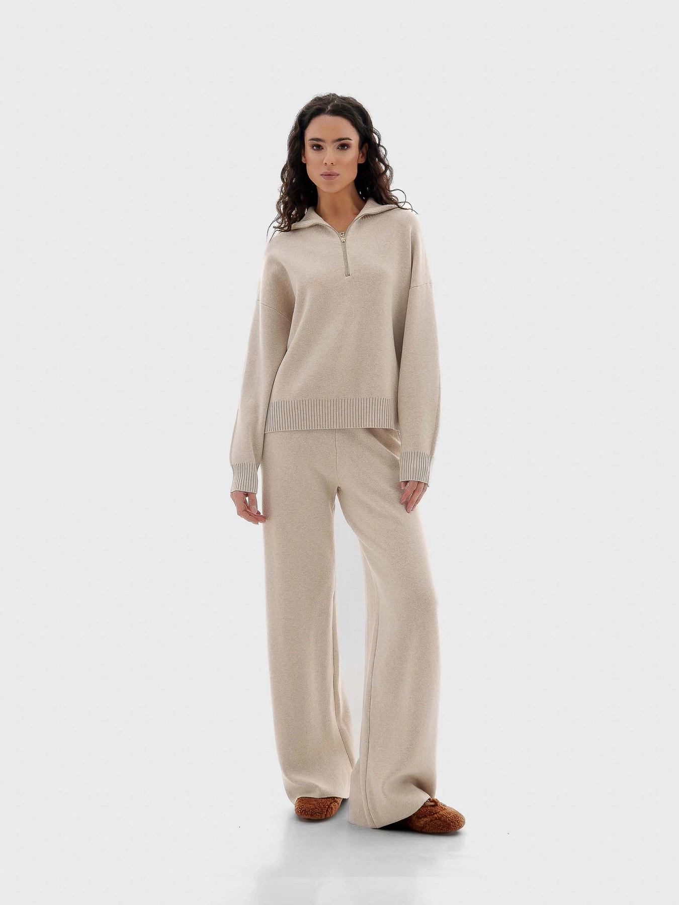 Костюмы Emmelie Delage AMI модель o_KSTAMI-16 Костюмы Emmelie Delage AMI модель o_KSTAMI-16 Фото