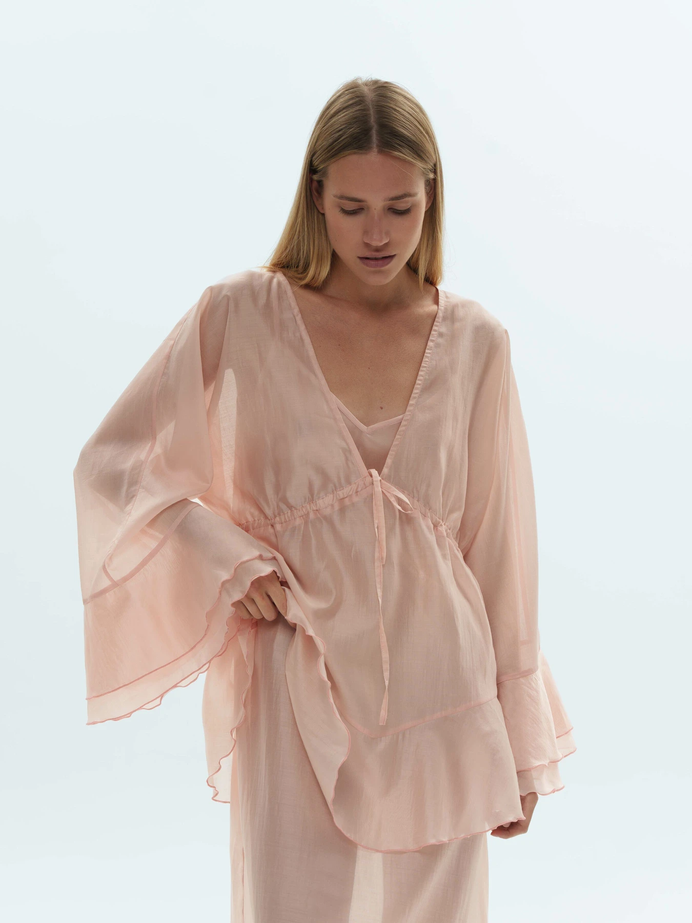 Сорочки Emmelie Delage MIRAGE модель o_BLMIR-10 Сорочки Emmelie Delage MIRAGE модель o_BLMIR-10 Фото
